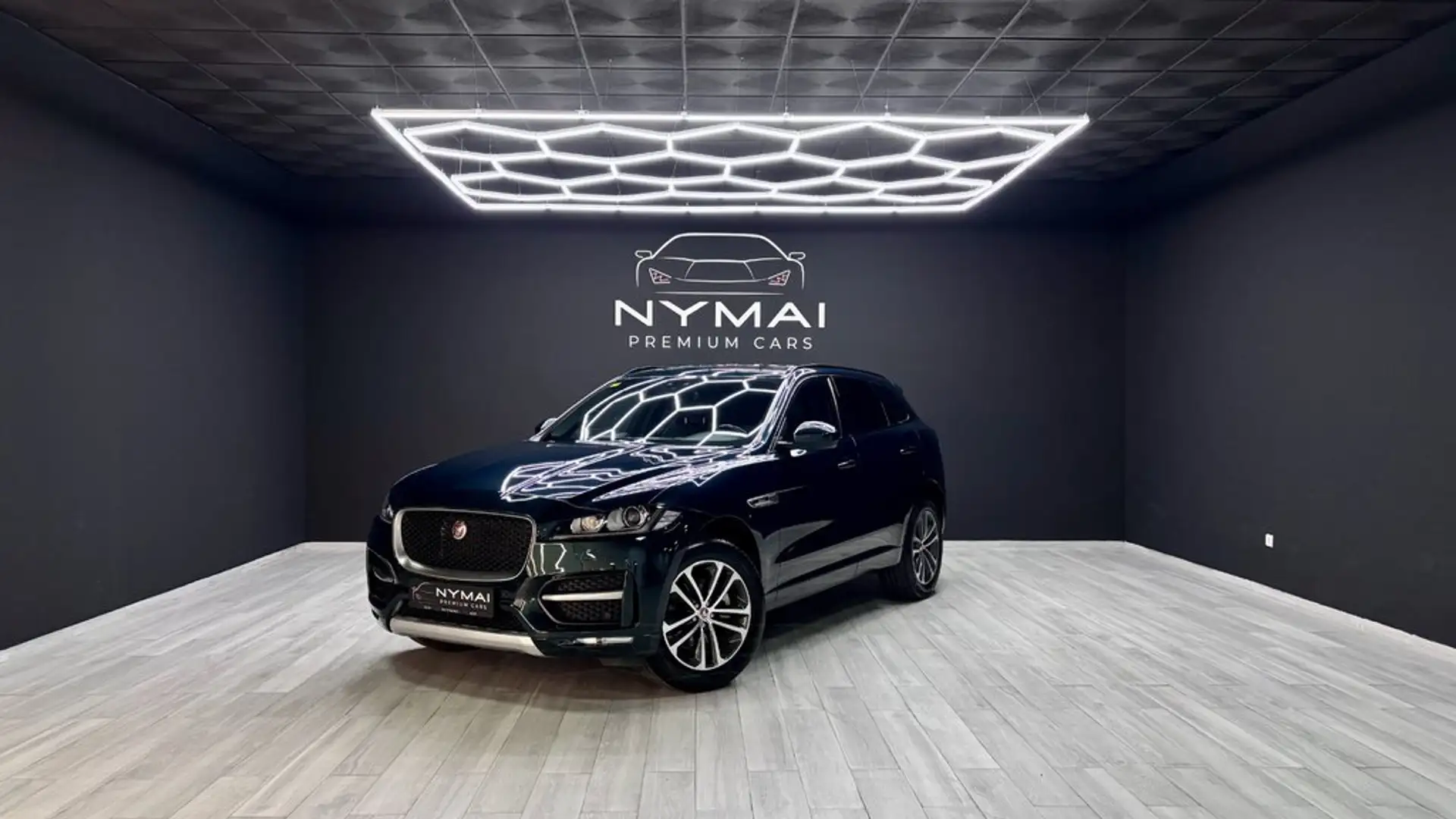 Jaguar F-Pace 2.0L i4D 132kW R-Sport Auto Grün - 1