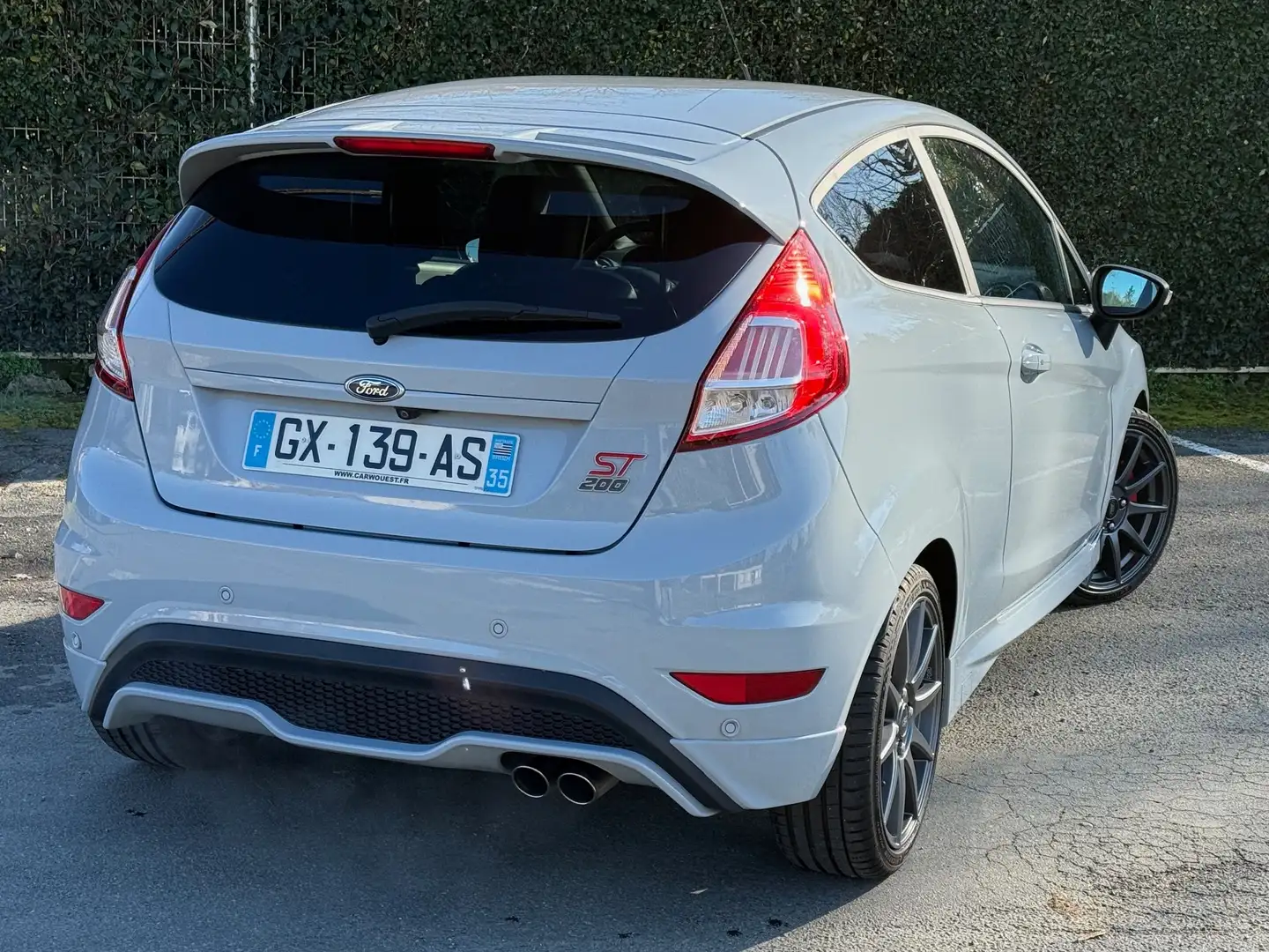 Ford Fiesta 1.6+EcoBoost+200+ST200 Gris - 2
