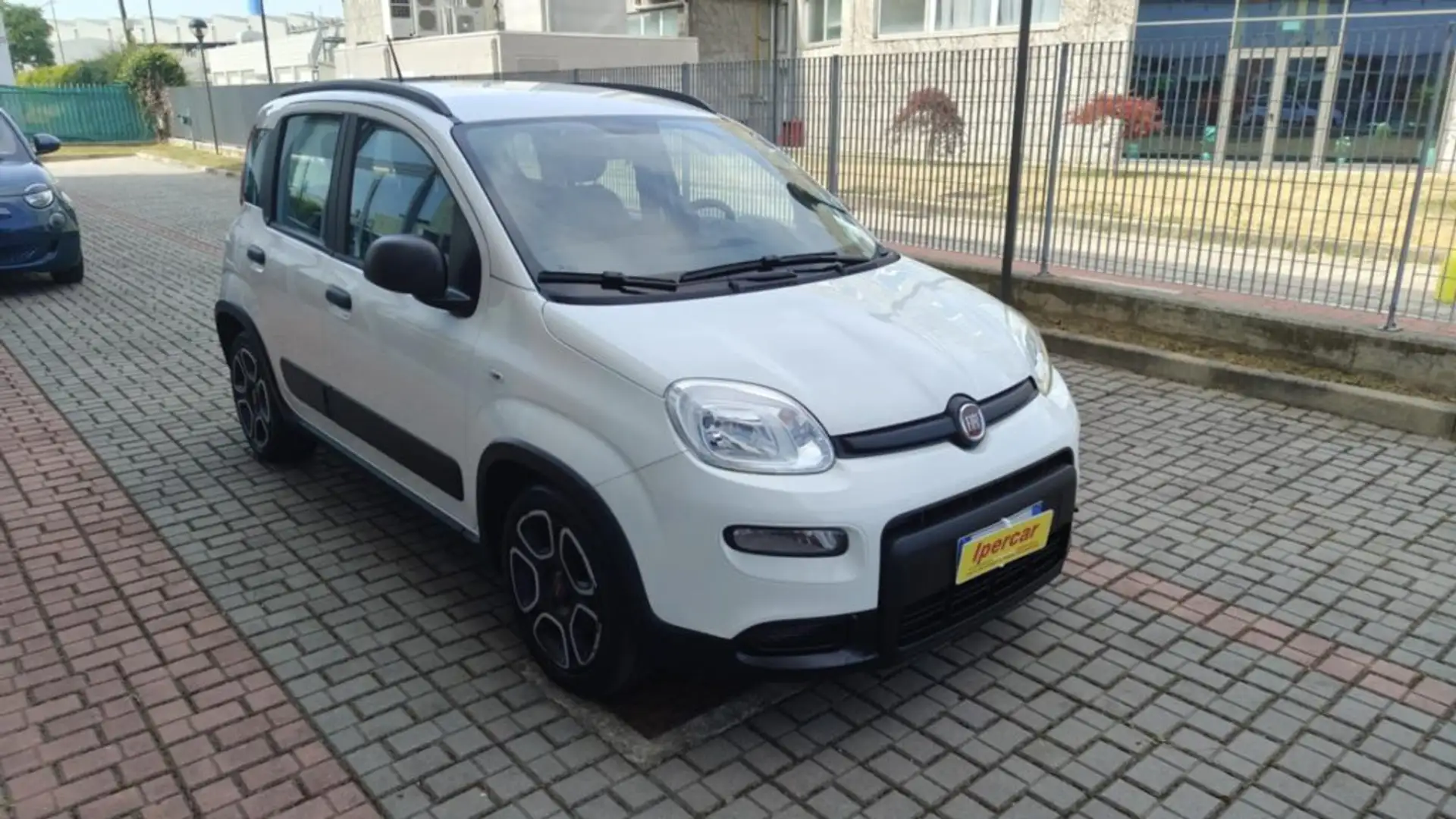 Fiat Panda 1.0 FireFly S&S Hybrid City Life Weiß - 2