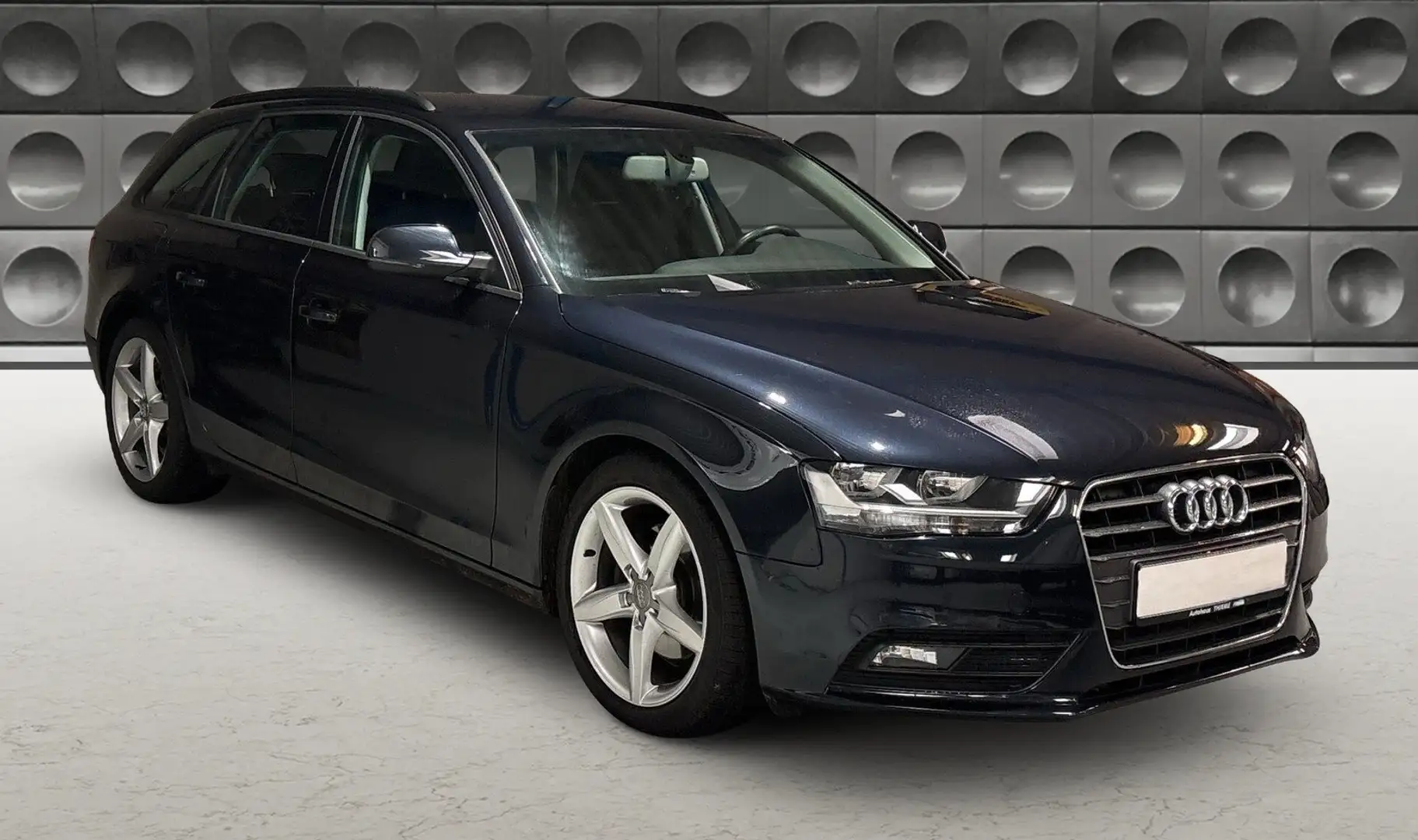 Audi A4 2.0 16V TDI Automatik PDC 1.Hand Blau - 2