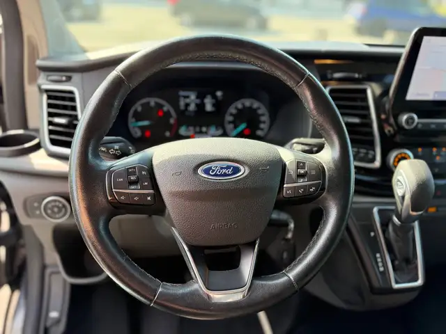 Ford Transit Custom view 14