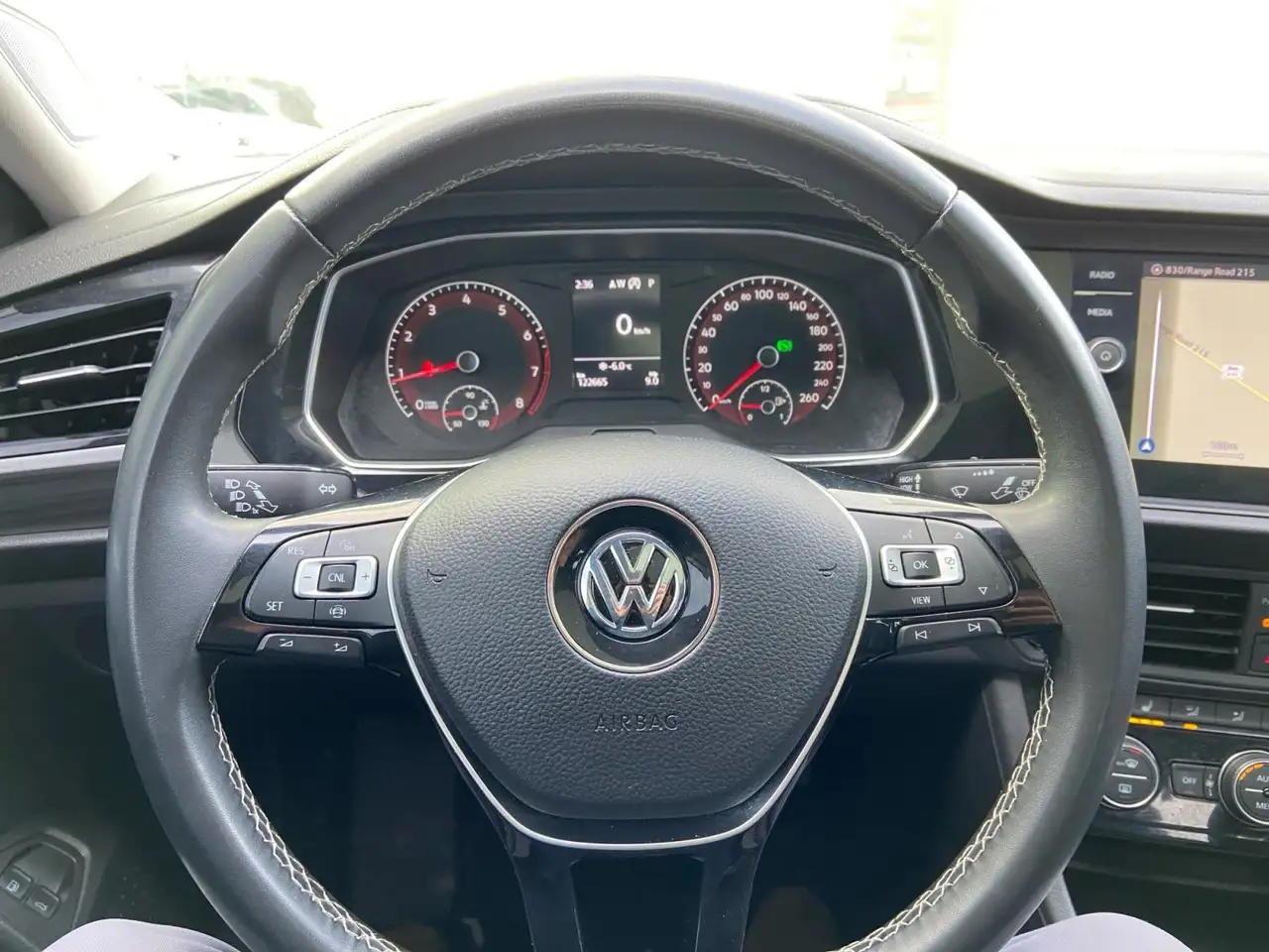 Volkswagen Jetta снимка Volkswagen Jetta