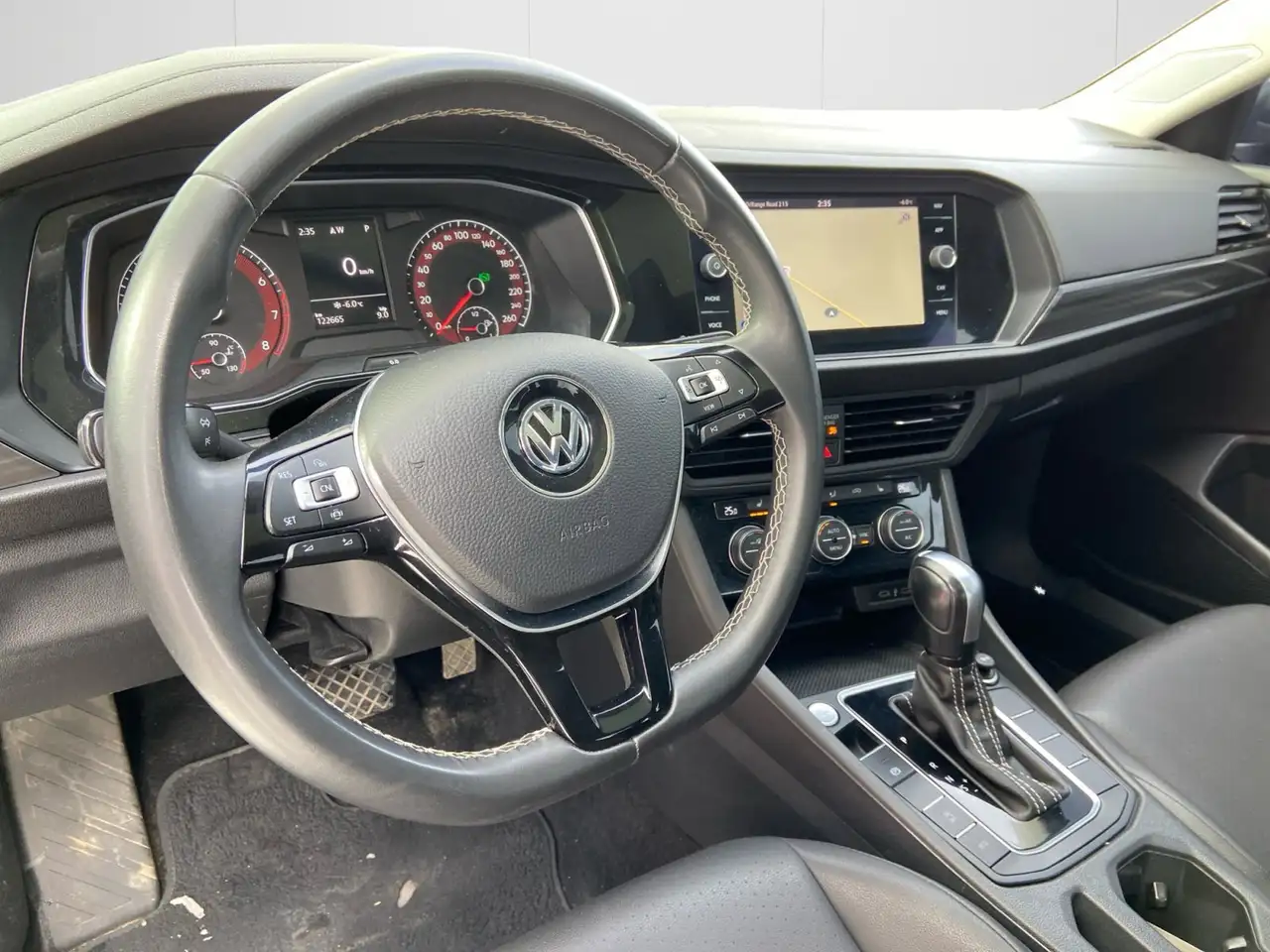 Volkswagen Jetta снимка Volkswagen Jetta