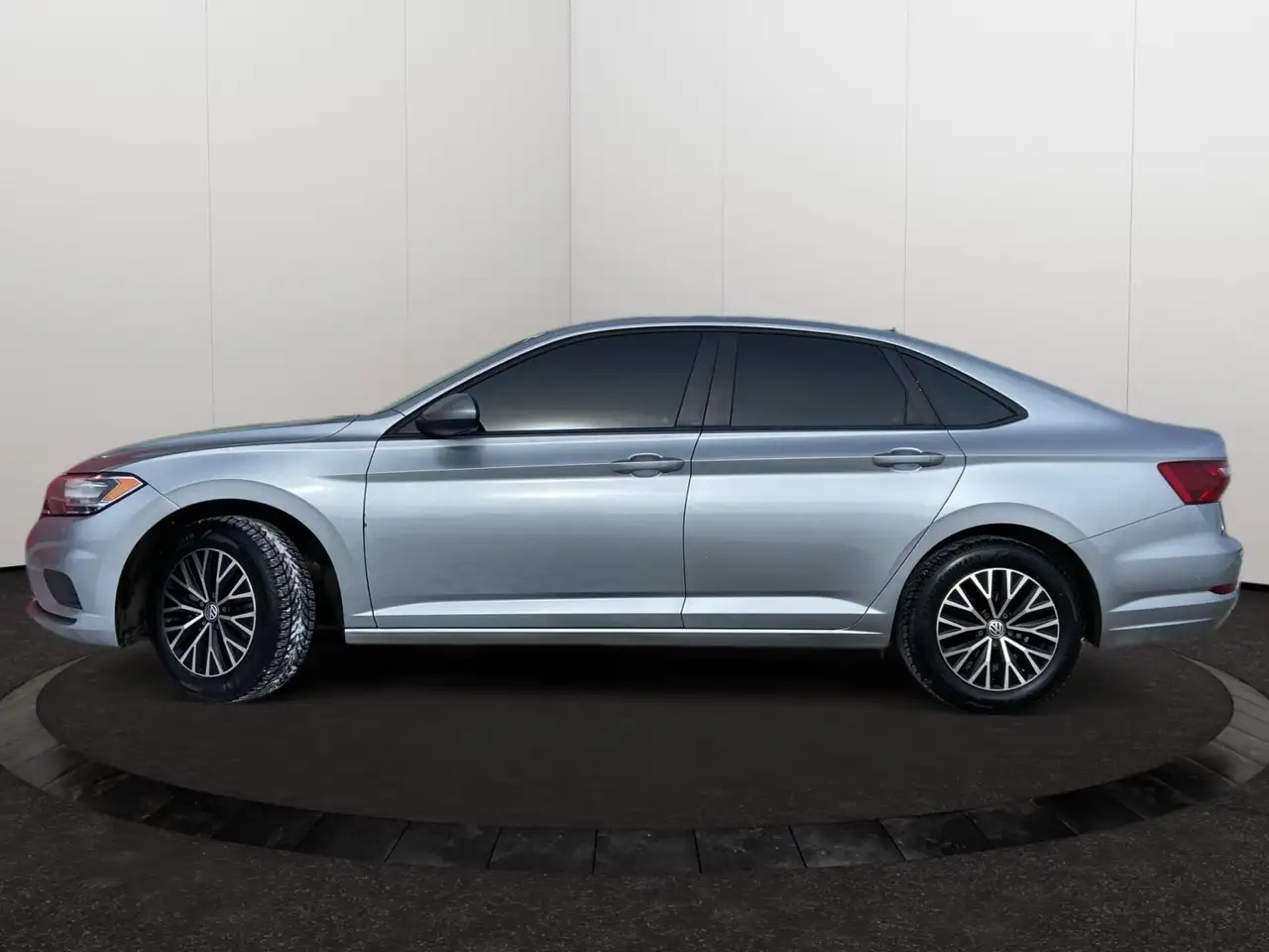 Volkswagen Jetta снимка Volkswagen Jetta