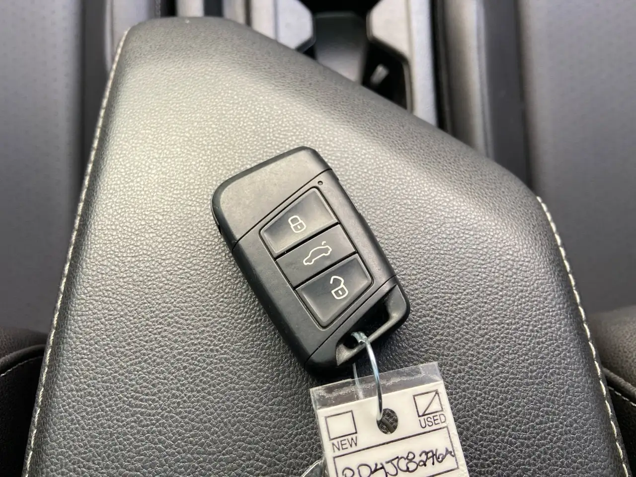 Volkswagen Jetta снимка Volkswagen Jetta