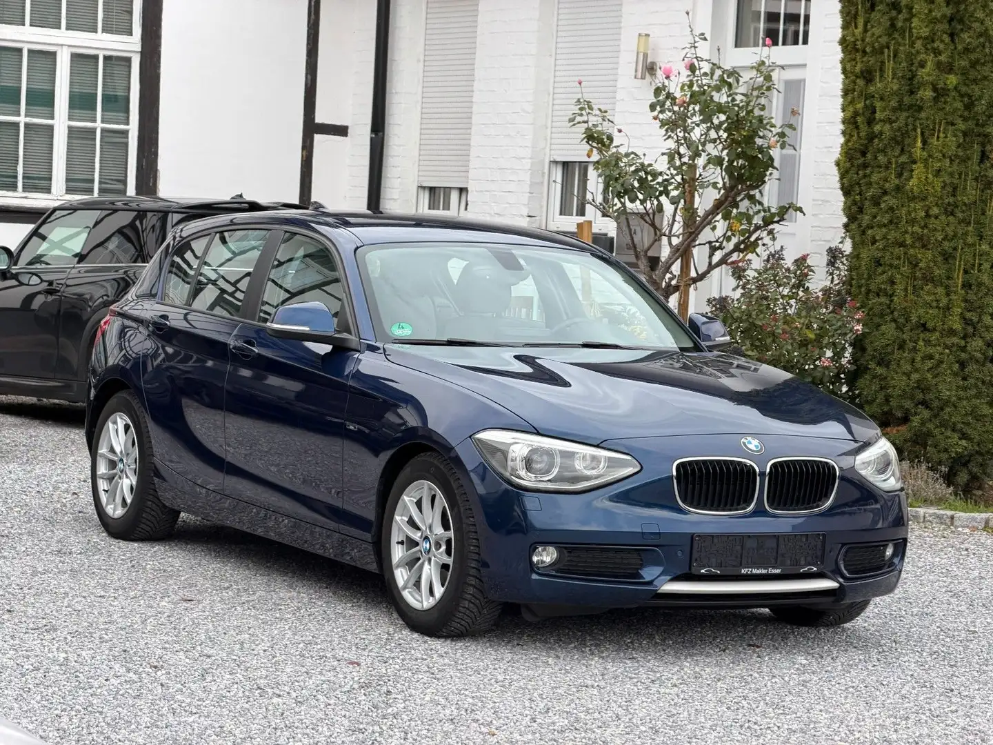 BMW 116 d 5-trg. Efficient Dynamics Urban *1.Hand* Blau - 1