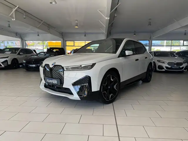 BMW iX xDrive50 Sportpak.AHK°LASER°PANO°22-Massage