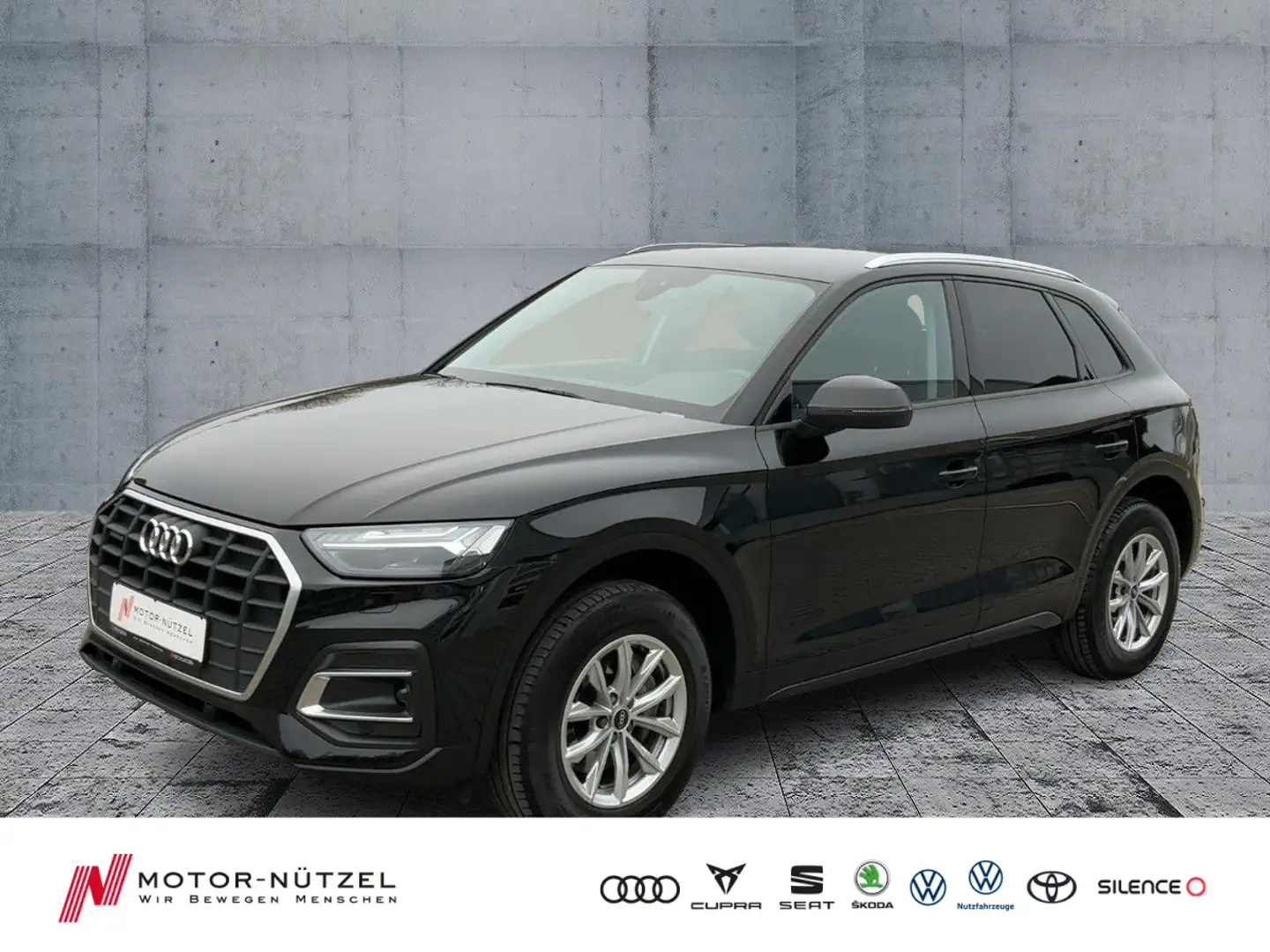 Audi Q5 40 TDI QU S-TR MATRIX+NAVI+RFK+GRA+SHZ+AHK Schwarz - 1
