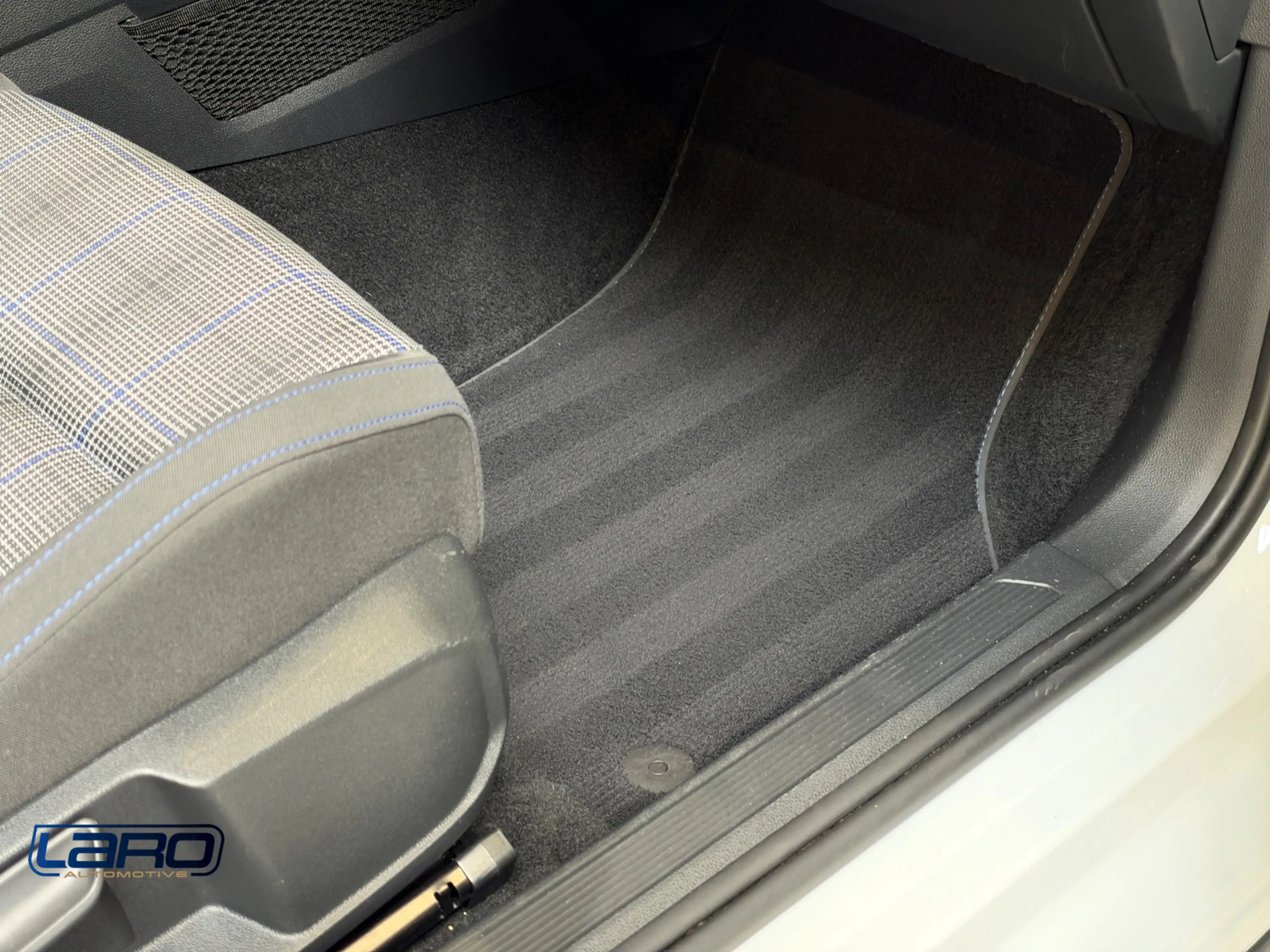 Volkswagen Golf GTE 1.4 eHybrid | IQ.Lights Cam ACC Keyless Winter Car — photo 28