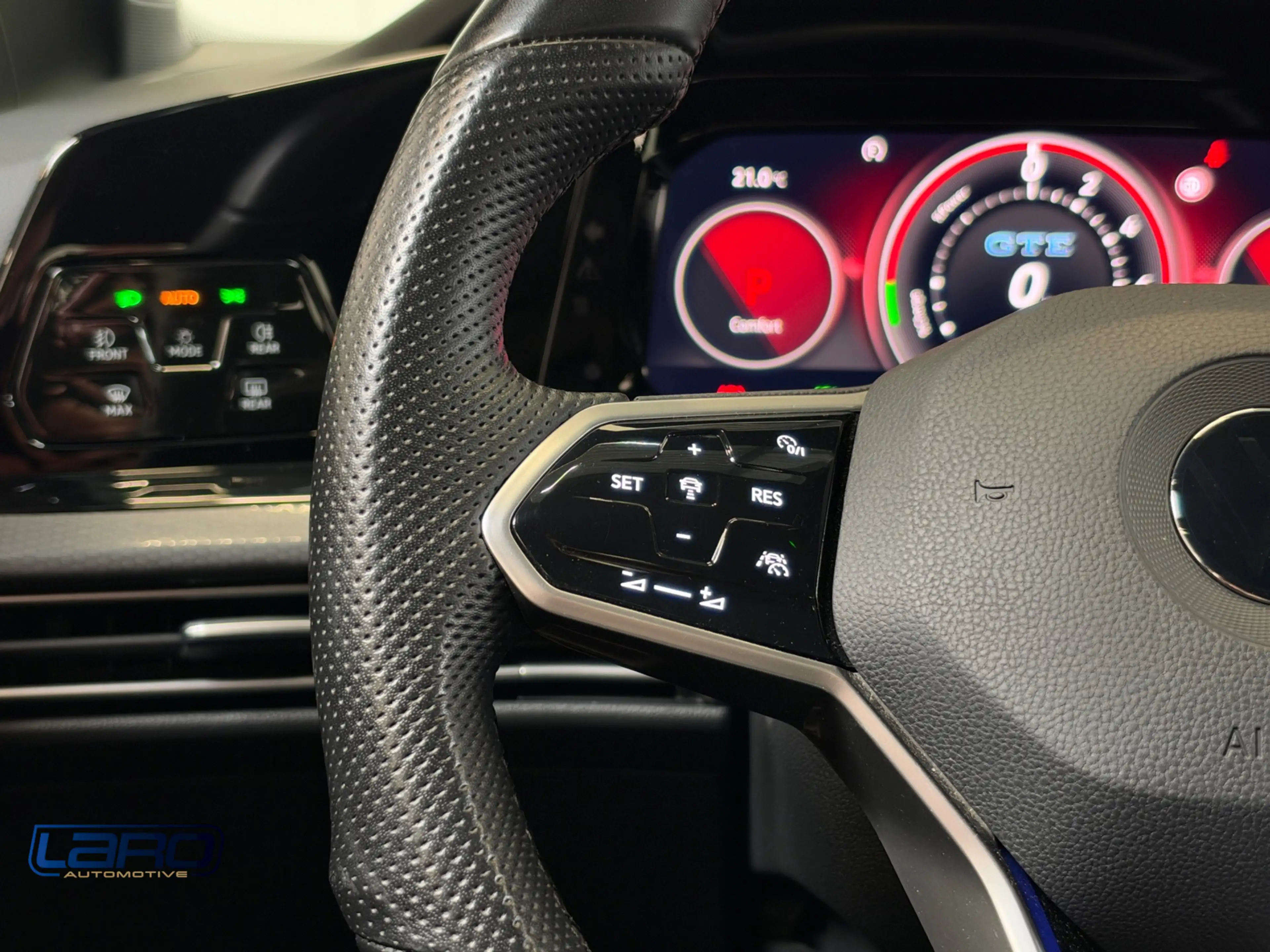 Volkswagen Golf GTE 1.4 eHybrid | IQ.Lights Cam ACC Keyless Winter Car — photo 32
