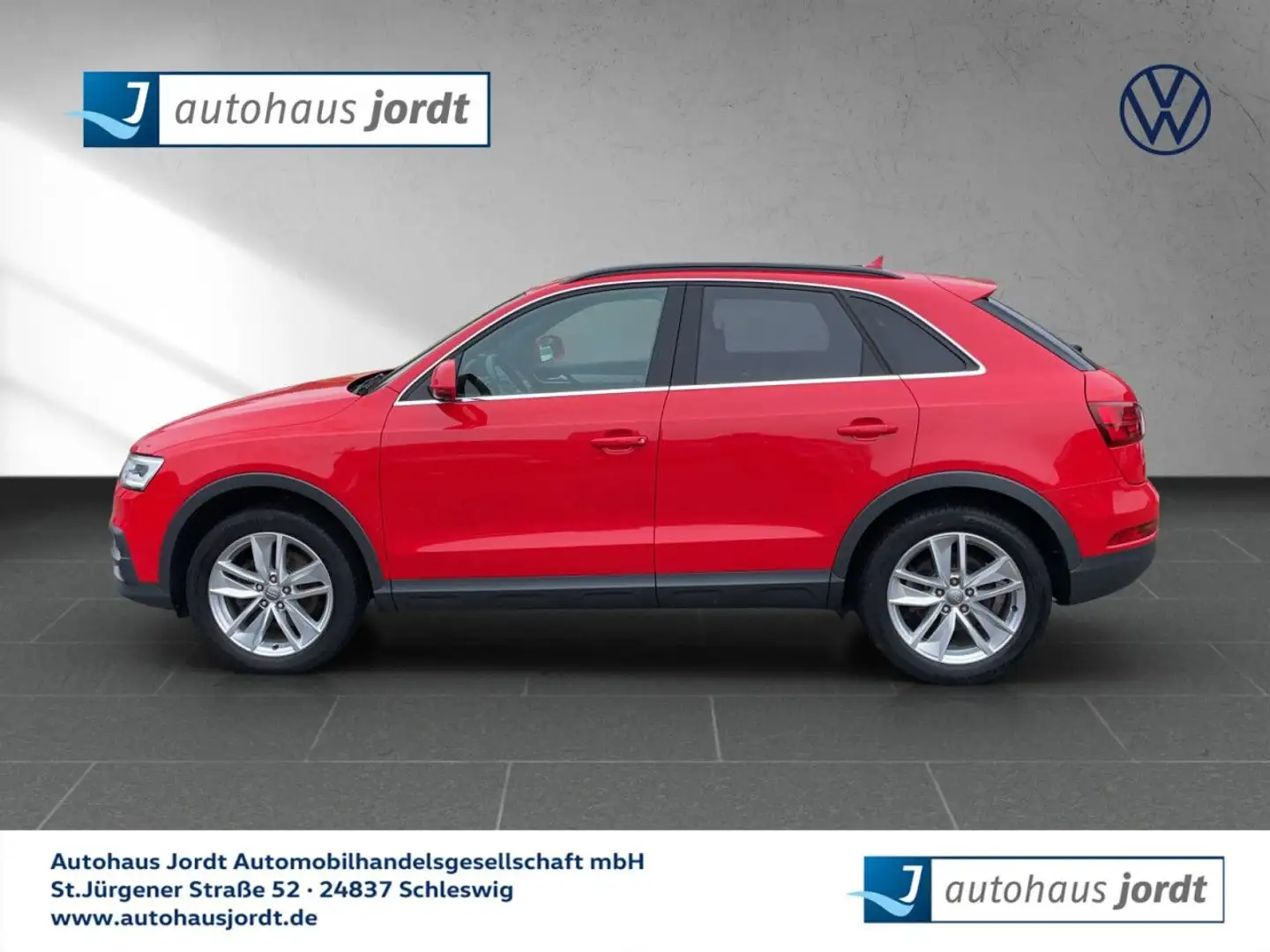 Audi Q3 2.0 TDI DPF design s-tronic quattro AHK EPH RFK Rouge - 2