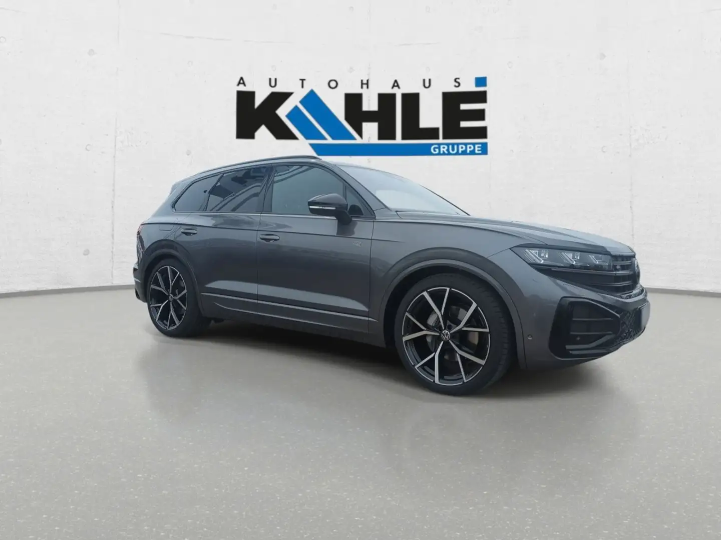 Volkswagen Touareg 3.0 TDI 8-Gang tiptronic 4Motion R-Line Navi AHK S Grau - 2