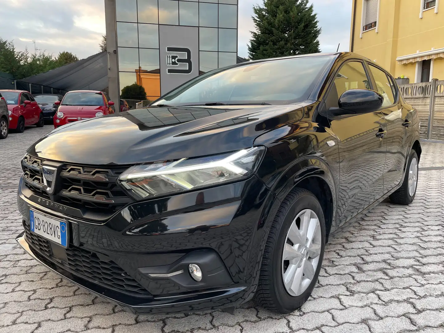 Dacia Sandero Sandero Streetway 1.0 sce Comfort 65cv NO VINCOLI Negro - 1