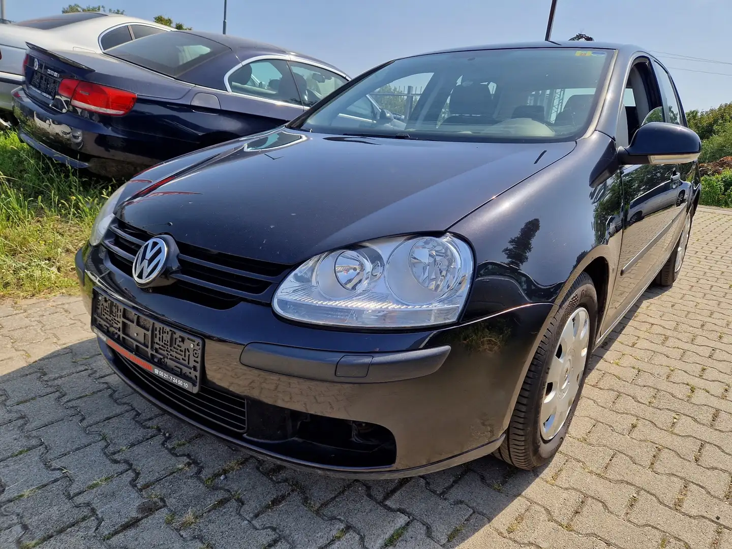 Volkswagen Golf Trendline Noir - 1