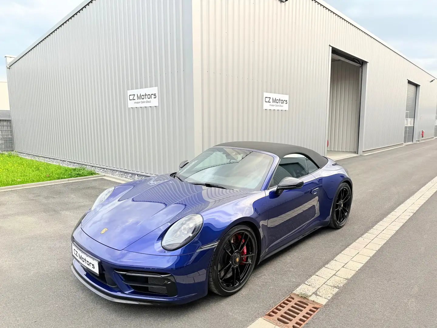 Porsche 992 911 Carrera GTS Cabrio 18-Wg Bose Carbon Blau - 2
