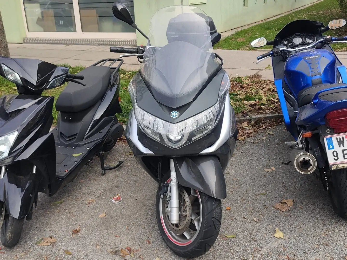 Piaggio X 10 125ccm 15ps 2014 Gri - 1