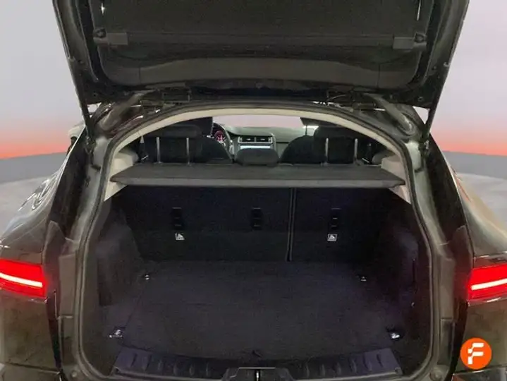 Jaguar E-Pace 2019, foto 10