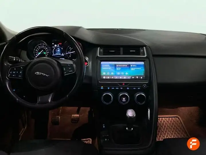 Jaguar E-Pace 2019, foto 13