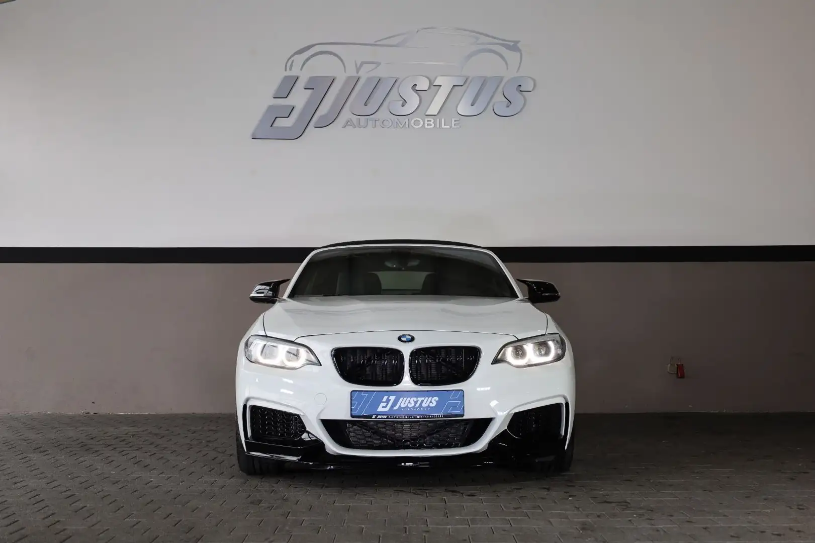 BMW 240 Cabrio/KAMERA/APPLE/LED/SHZ/LHZ/WIFI/R18 Blanc - 2