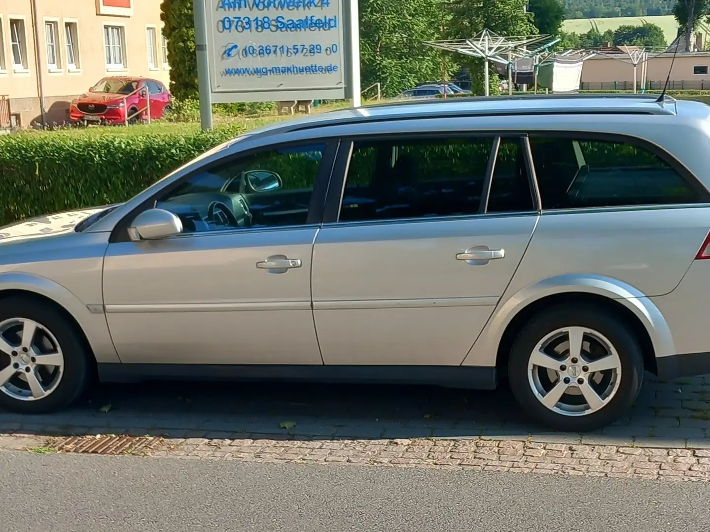 Opel Vectra Vectra 2.2 Caravan Automatik Argent - 1