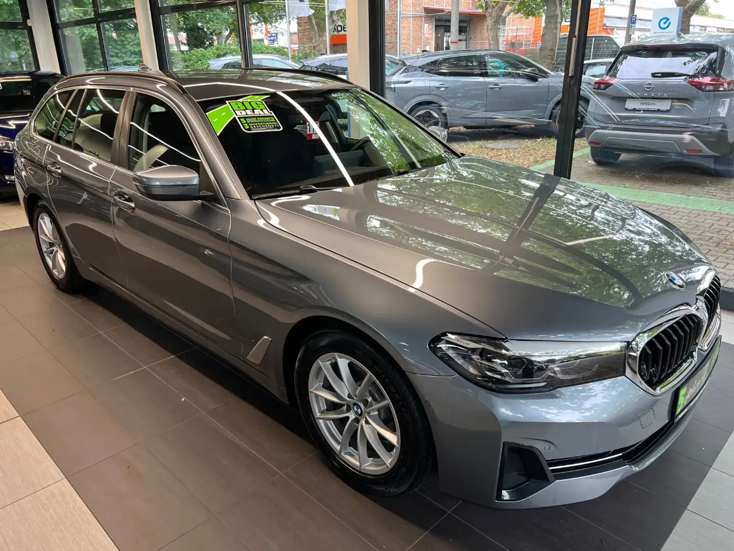 BMW 520 d Touring Navi Kamera SR&WR ACC LED PDC FLA Gris - 2