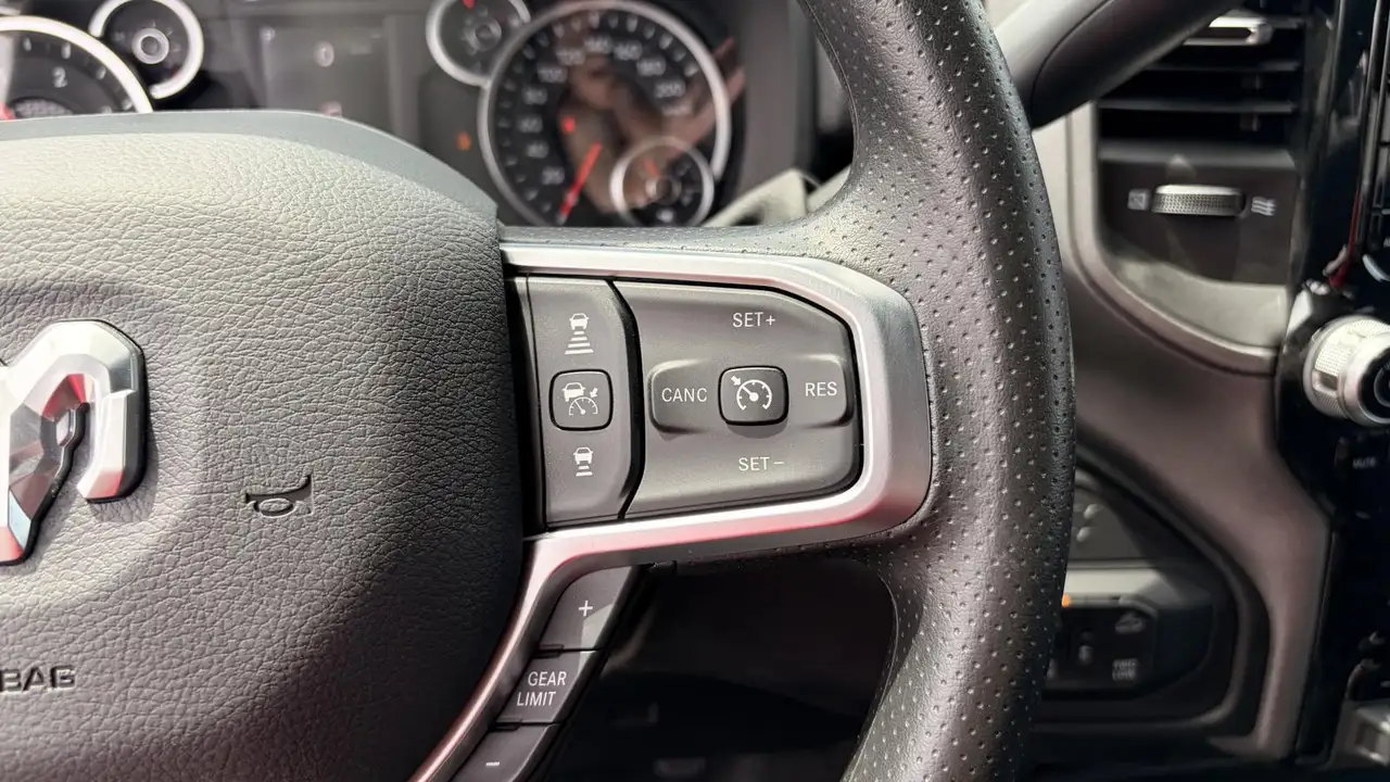 RAM 2500 снимка RAM 2500