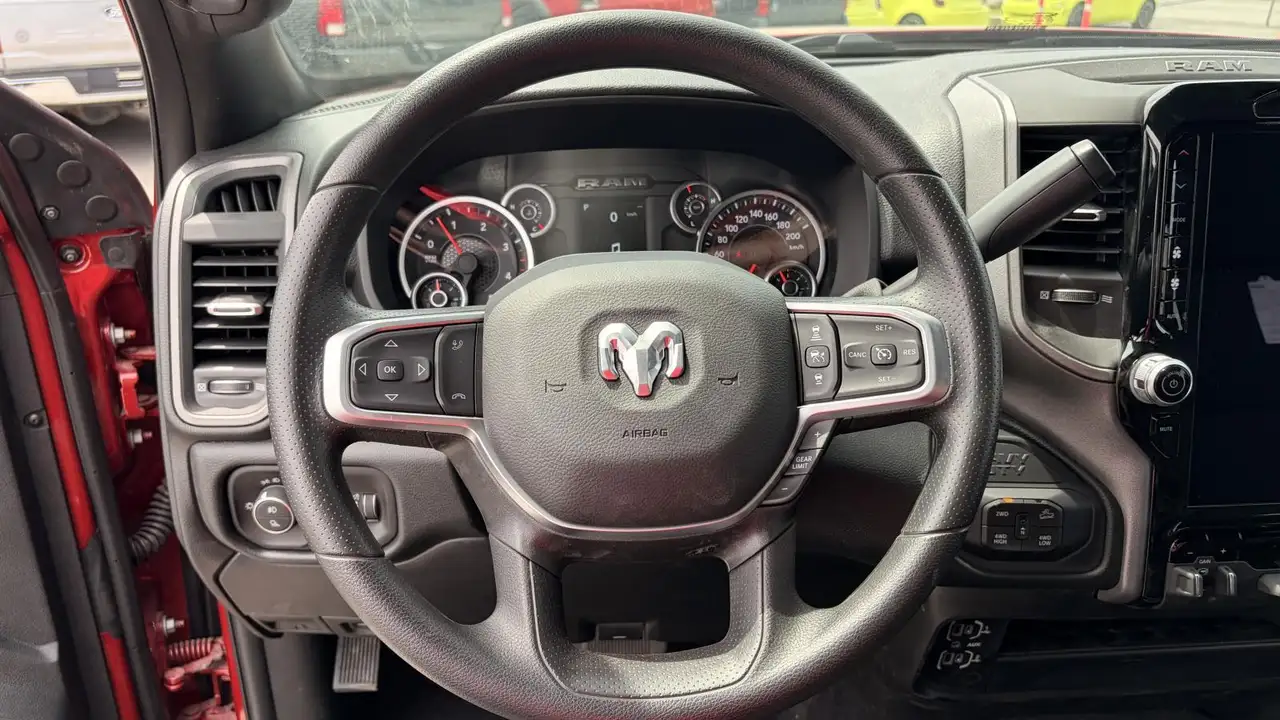 RAM 2500 снимка RAM 2500