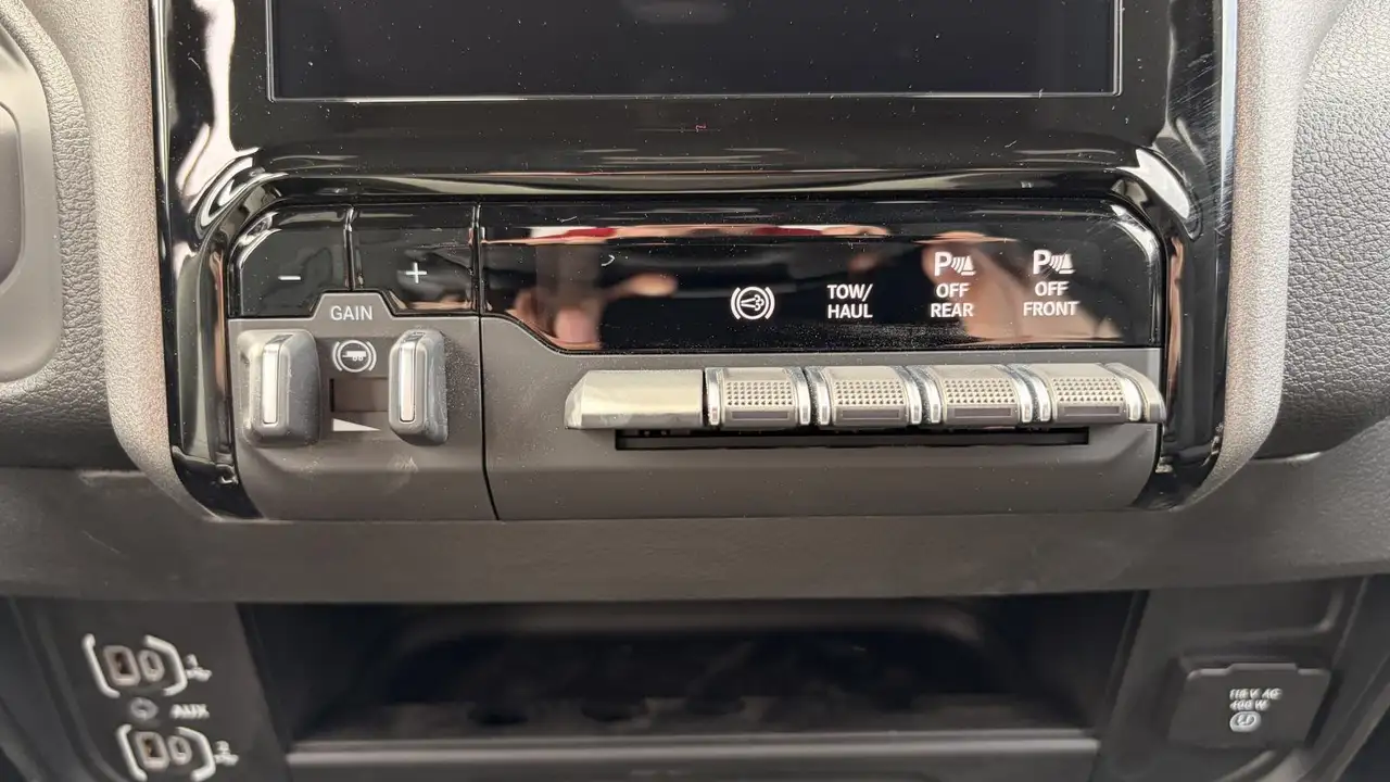 RAM 2500 снимка RAM 2500