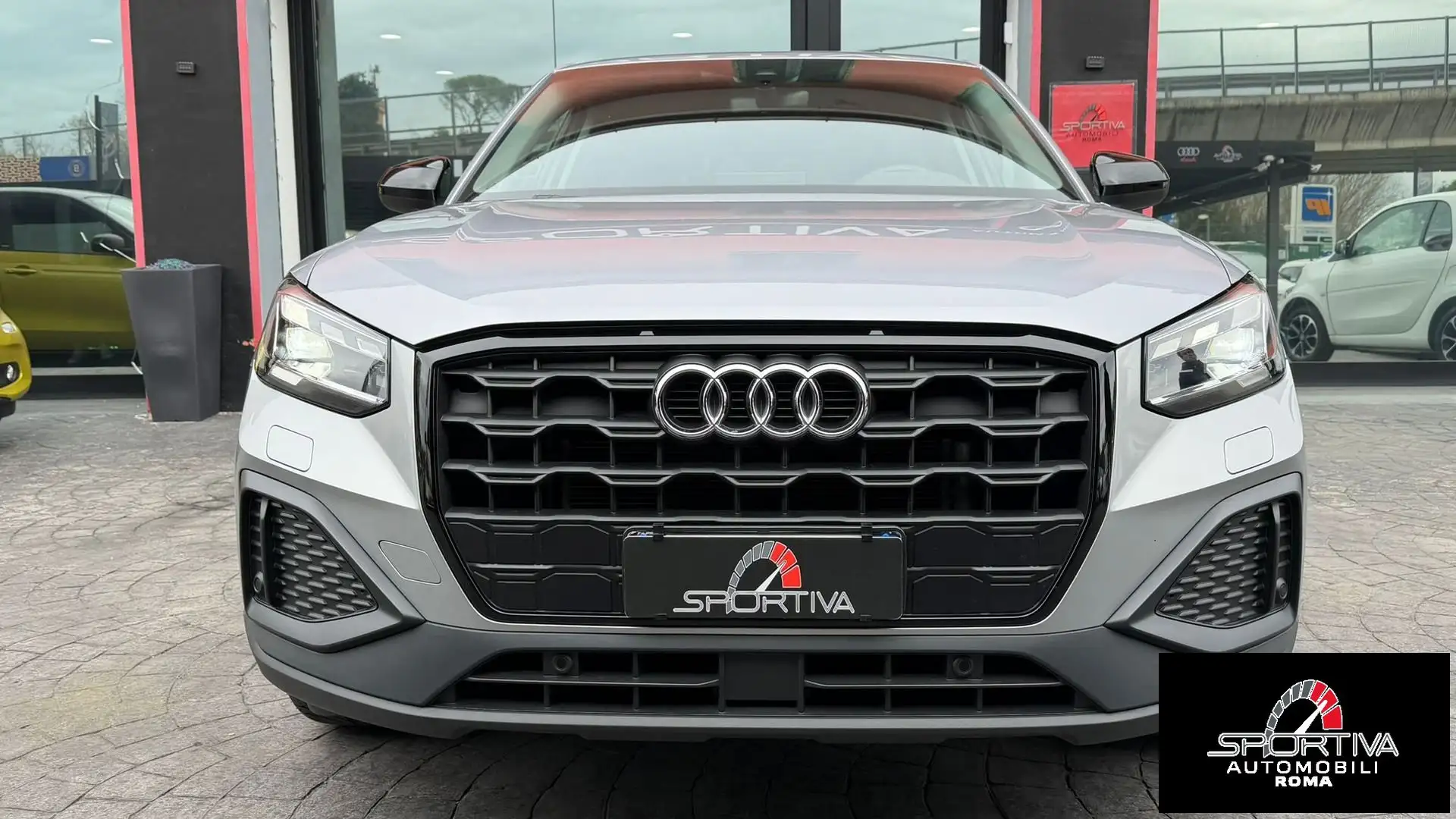 Audi Q2 ITALIANA UNIPRO FARI MATRIX AUTOMATICA Q2 35 TFSI Silber - 2