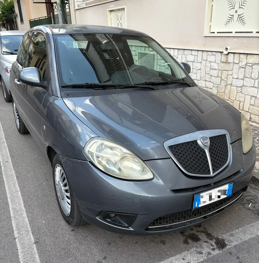 Lancia Ypsilon 1.2 8v Argento - 1