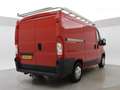 Peugeot Boxer 330 2.2 HDI L1H1 *68.612 KM* + AIRCO | IMPERIAAL | Rood - thumbnail 2