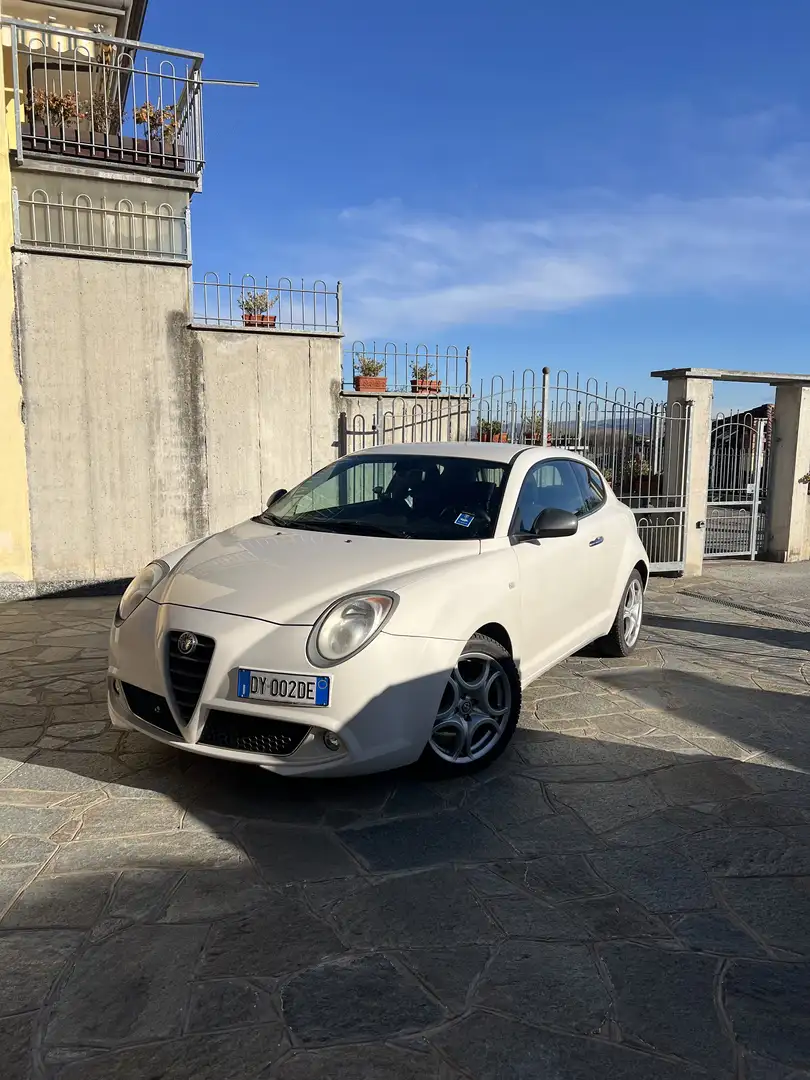 Alfa Romeo MiTo 1.4 Junior Distinctive sport pack 78cv - 1
