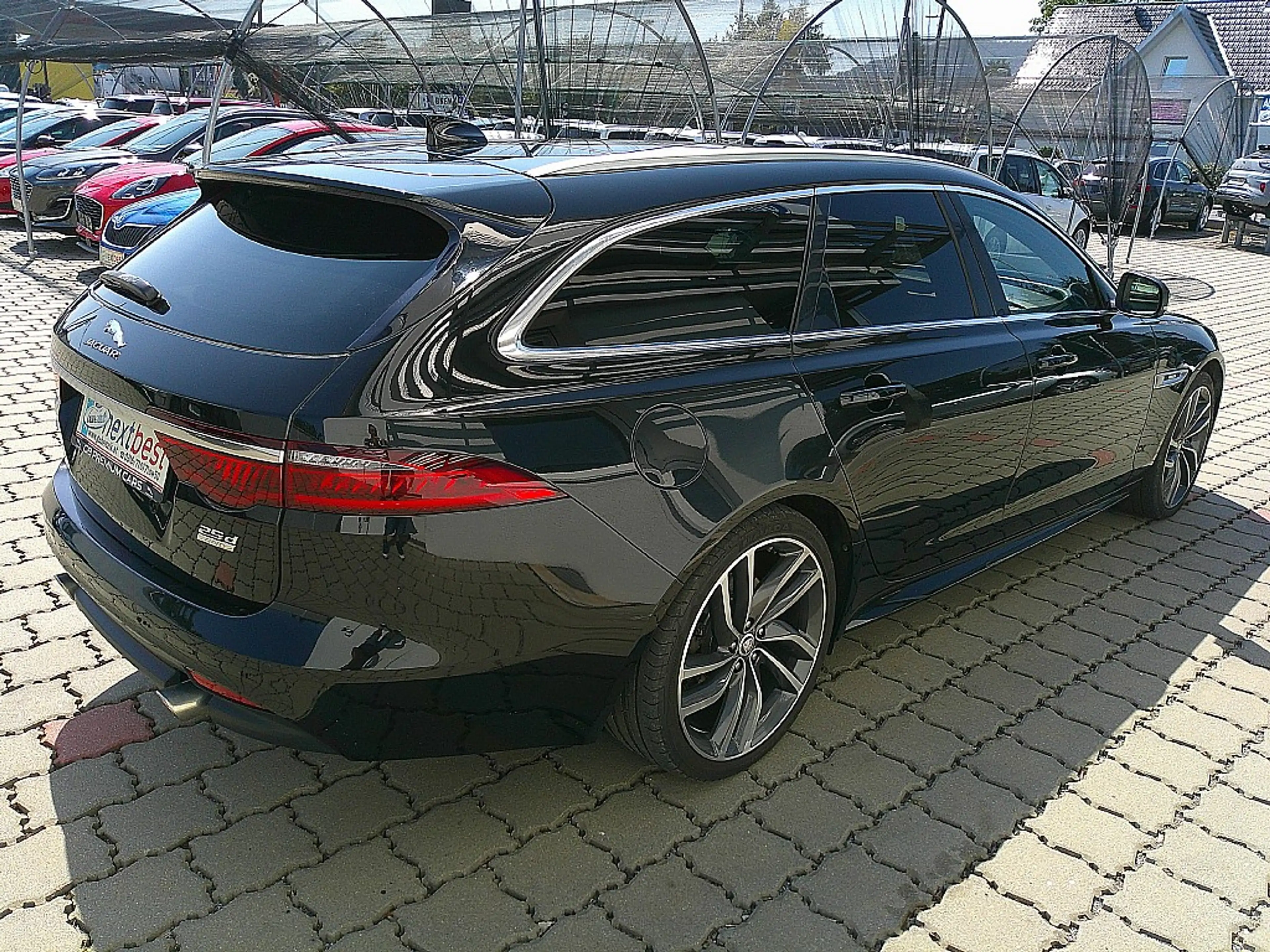 Jaguar XF Sportbrake 25d AWD R-Sport Aut. — photo 3