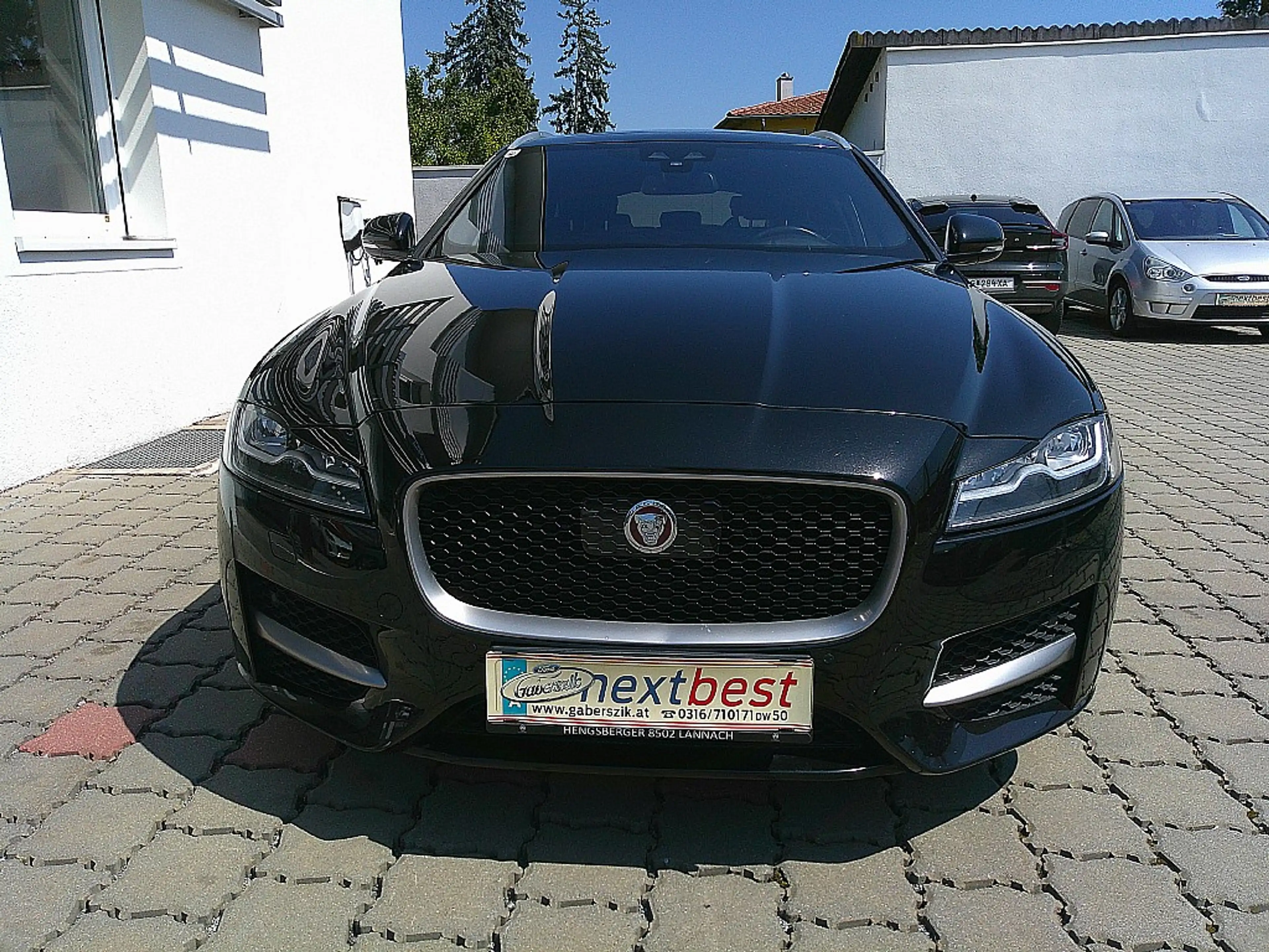 Jaguar XF Sportbrake 25d AWD R-Sport Aut. — photo 8