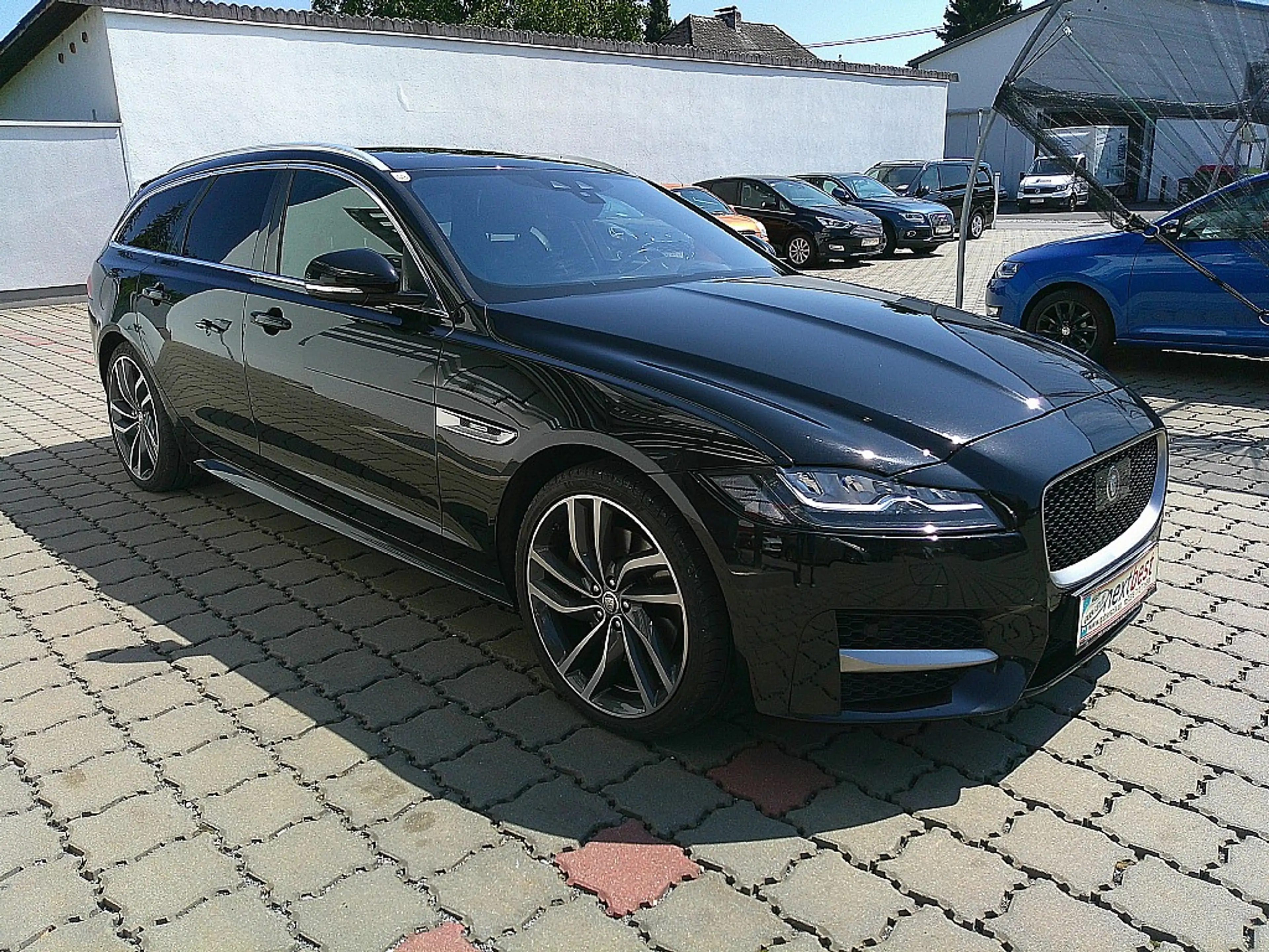 Jaguar XF Sportbrake 25d AWD R-Sport Aut. — photo 9