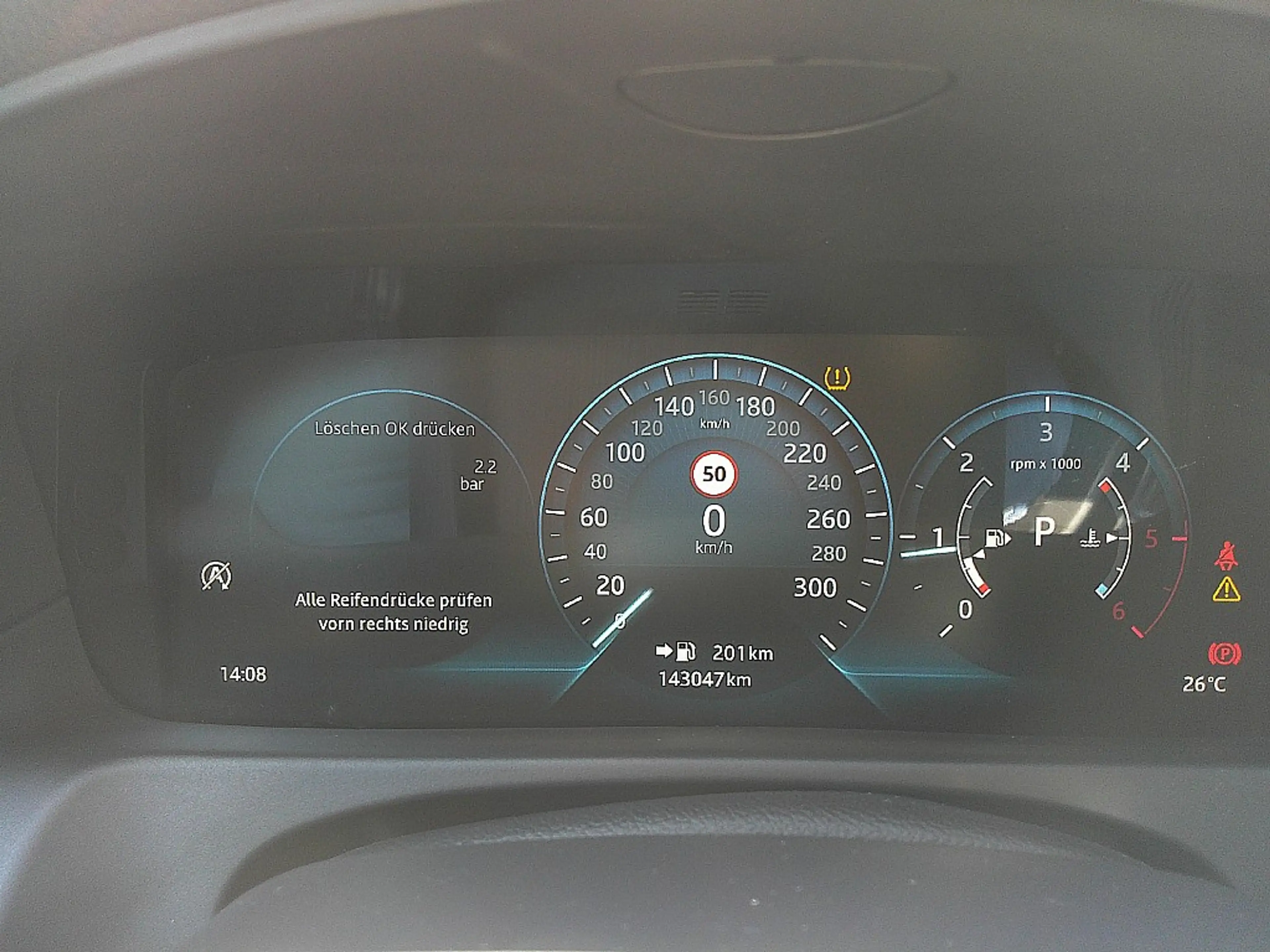 Jaguar XF Sportbrake 25d AWD R-Sport Aut. — photo 13