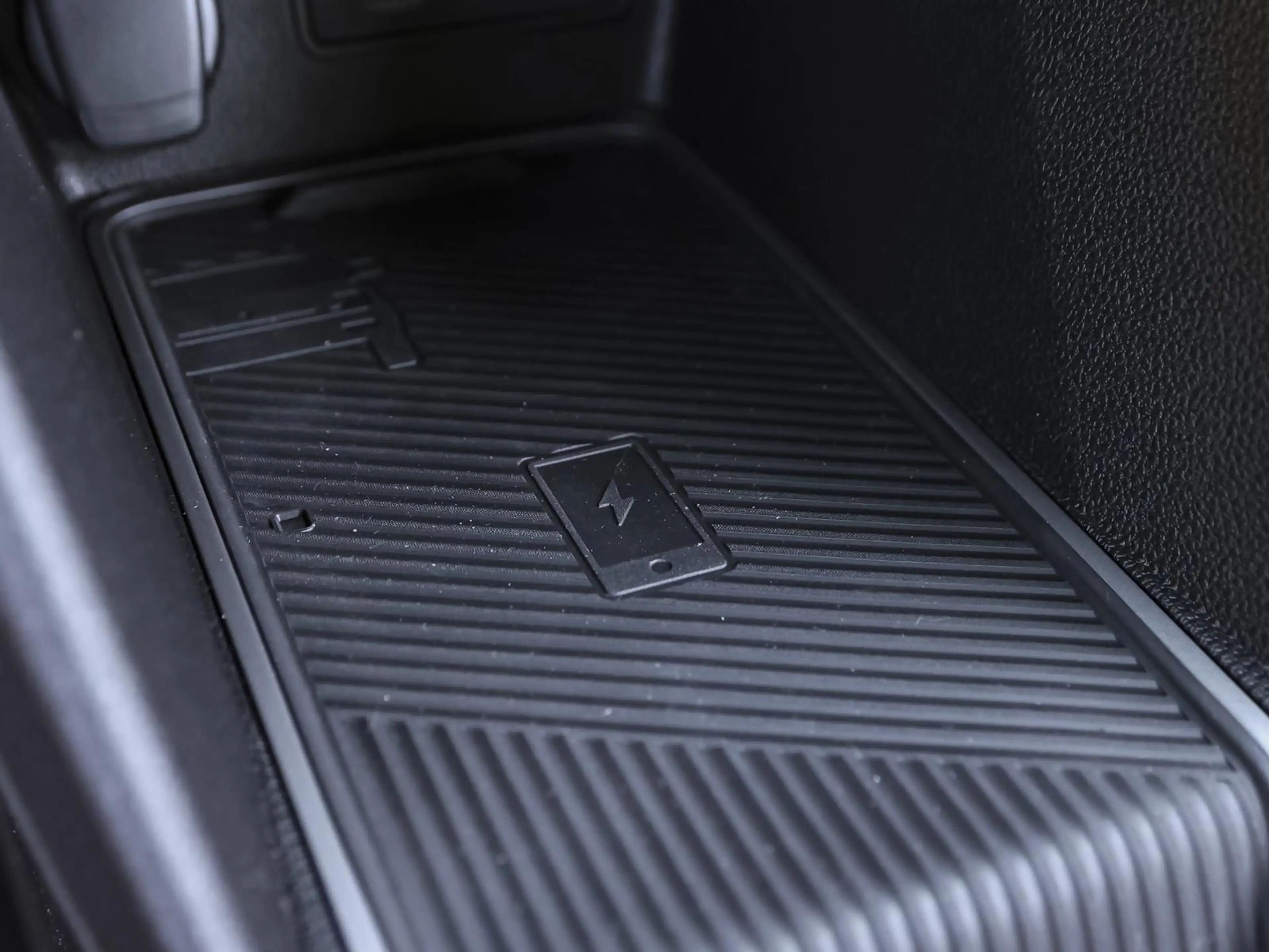Renault R 5 5 E-Tech 100% elektr. Iconic Five 150 Comfort Ra — photo 11