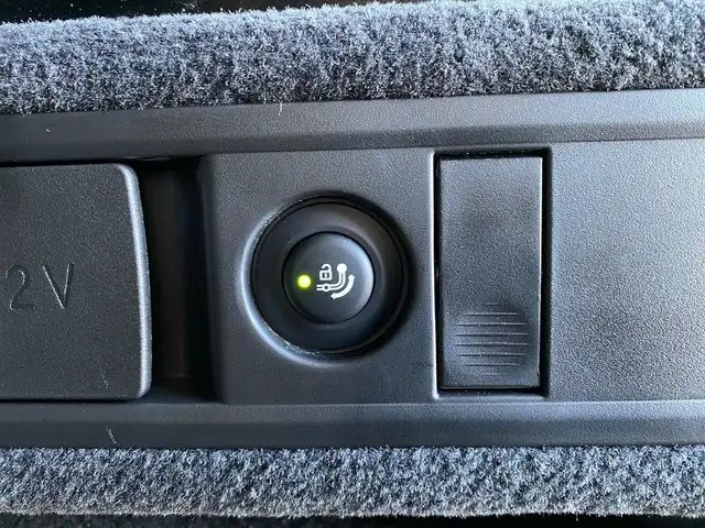 BMW X5 view 13
