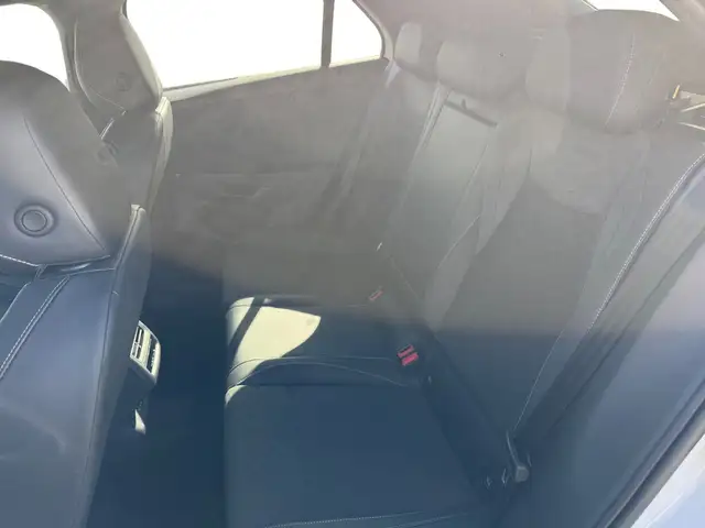 Volkswagen T-Roc view 10