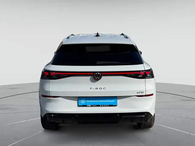 Volkswagen T-Roc view 7