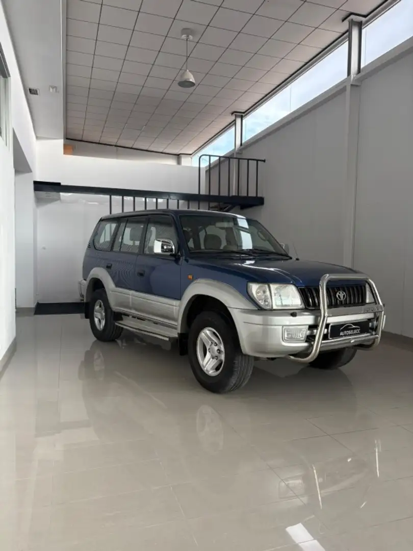 Toyota Land Cruiser 3.0 D4D GX Azul - 1