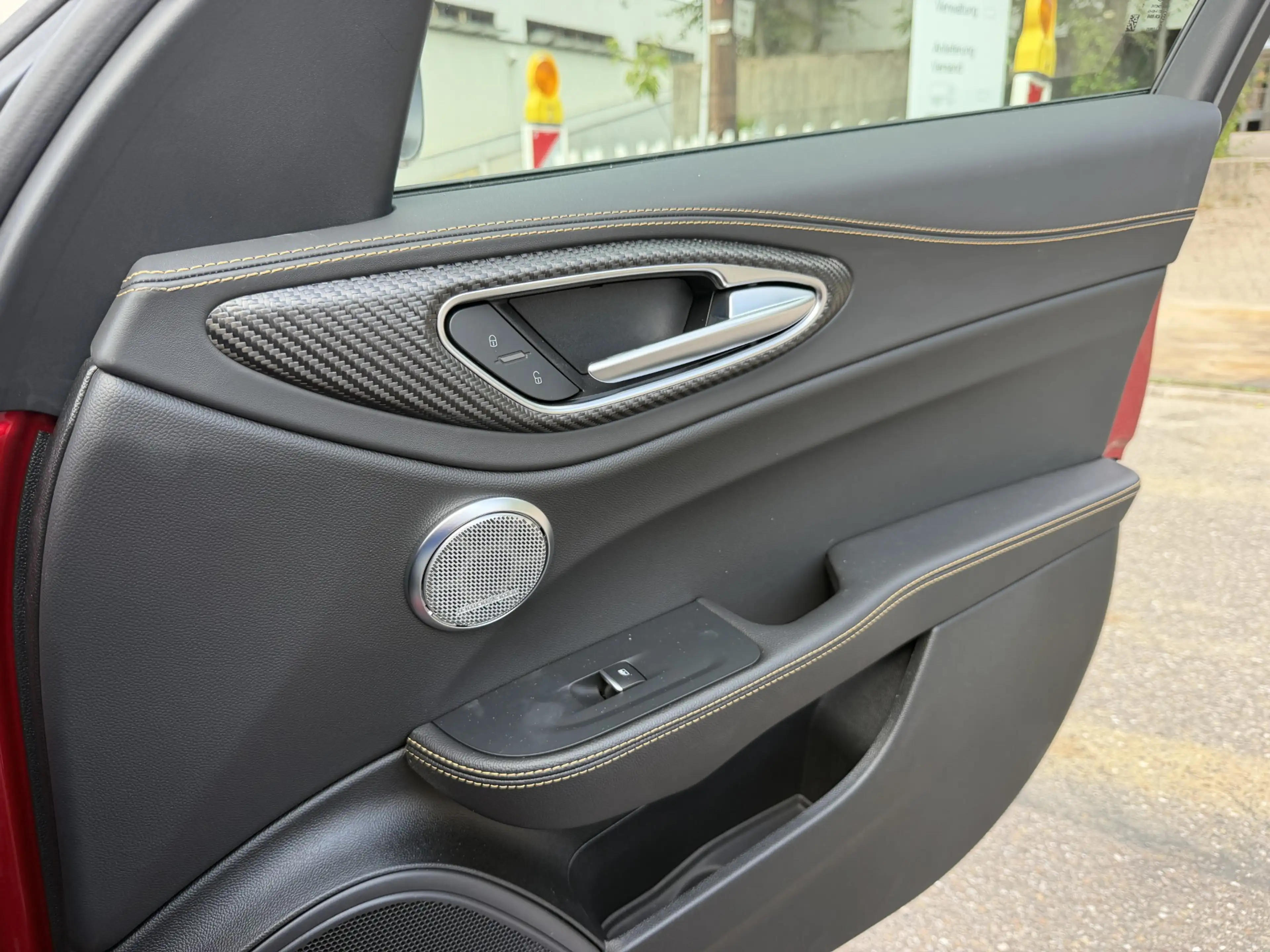 Alfa Romeo Giulia Quadrifoglio ORO I AKRA | CARBON DACH — photo 23