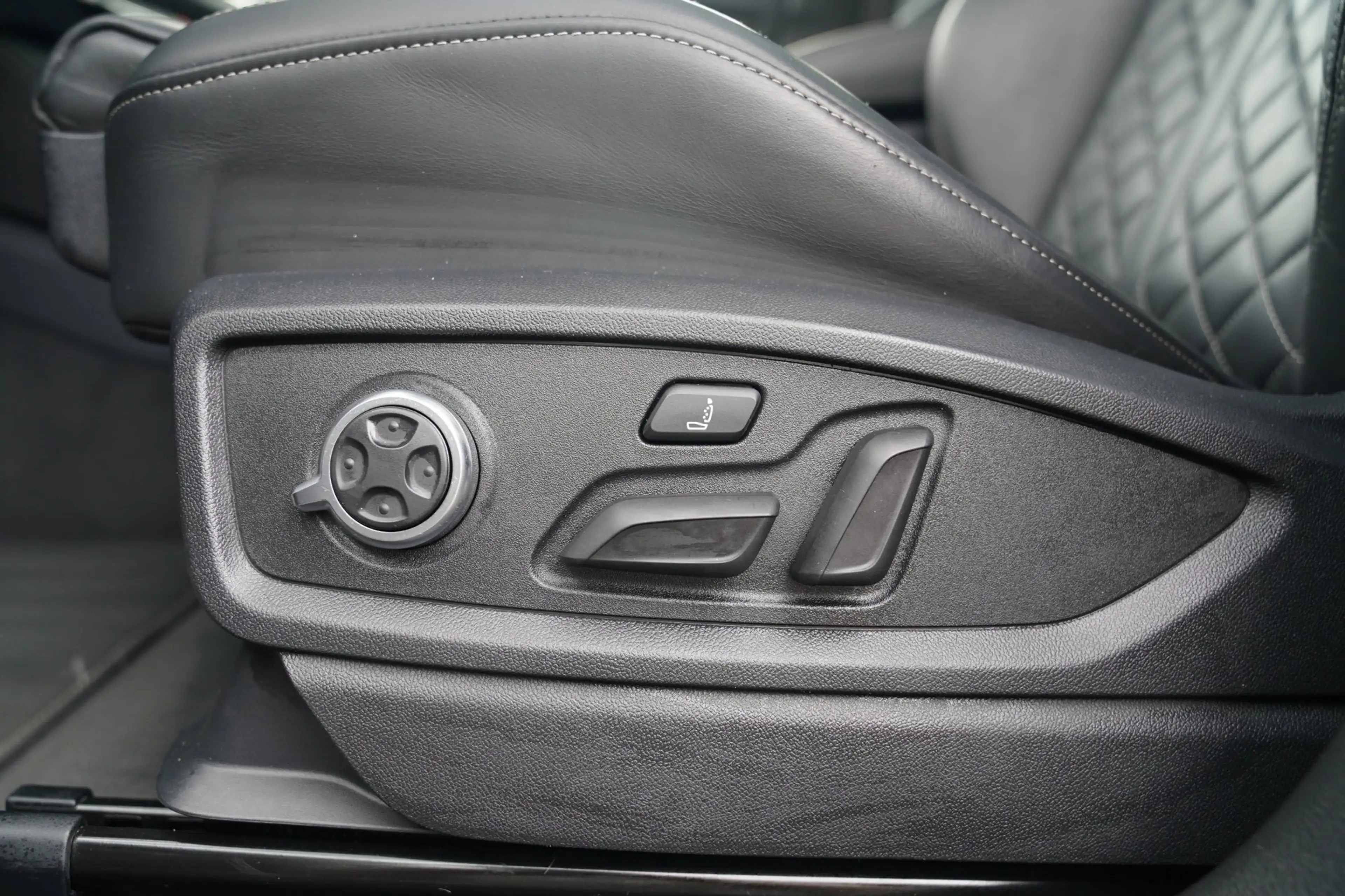 Audi SQ5 3.0 TFSI SQ5 quattro Pro Line Plus | Panorama | Tr — photo 5