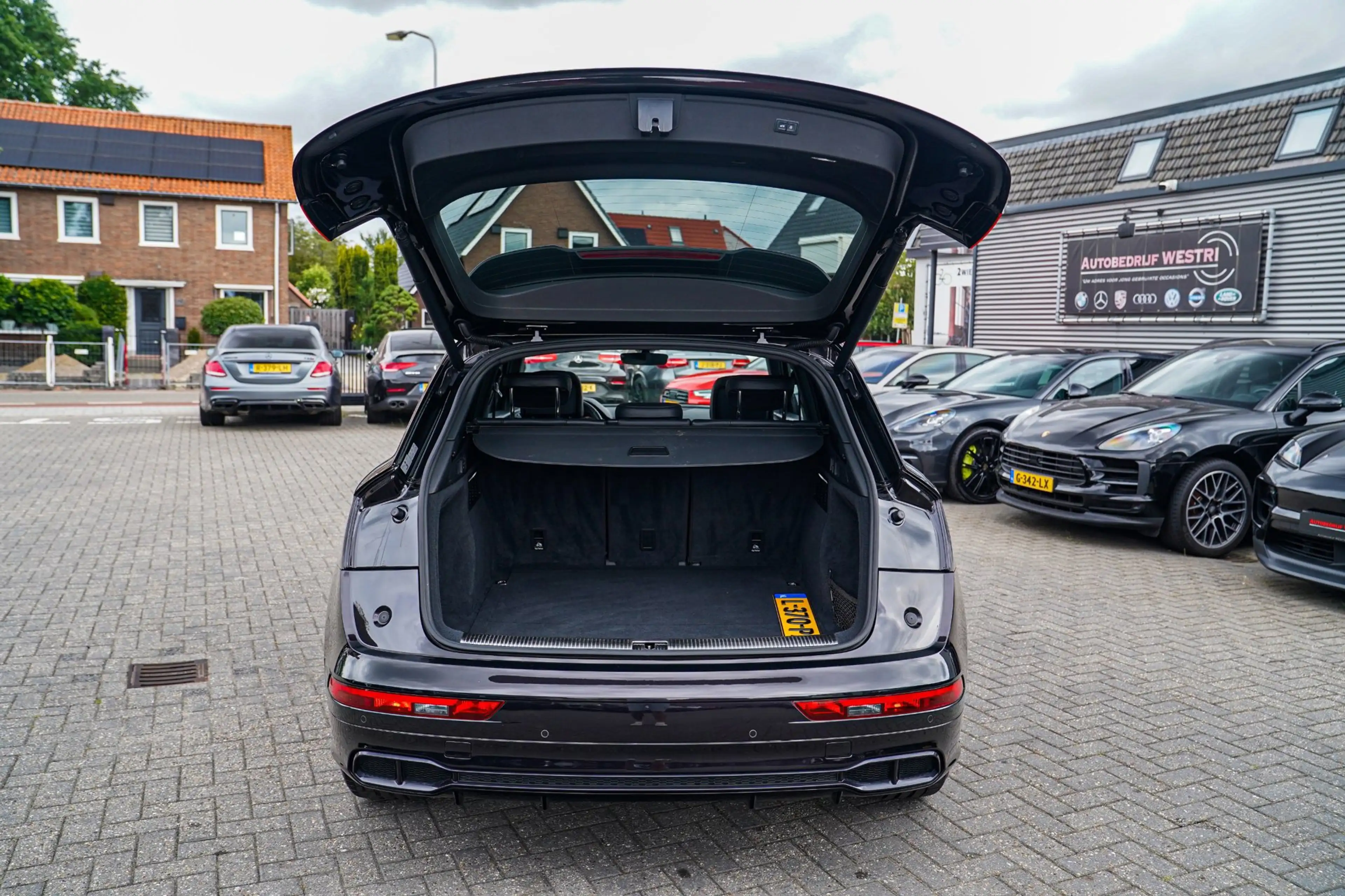 Audi SQ5 3.0 TFSI SQ5 quattro Pro Line Plus | Panorama | Tr — photo 27
