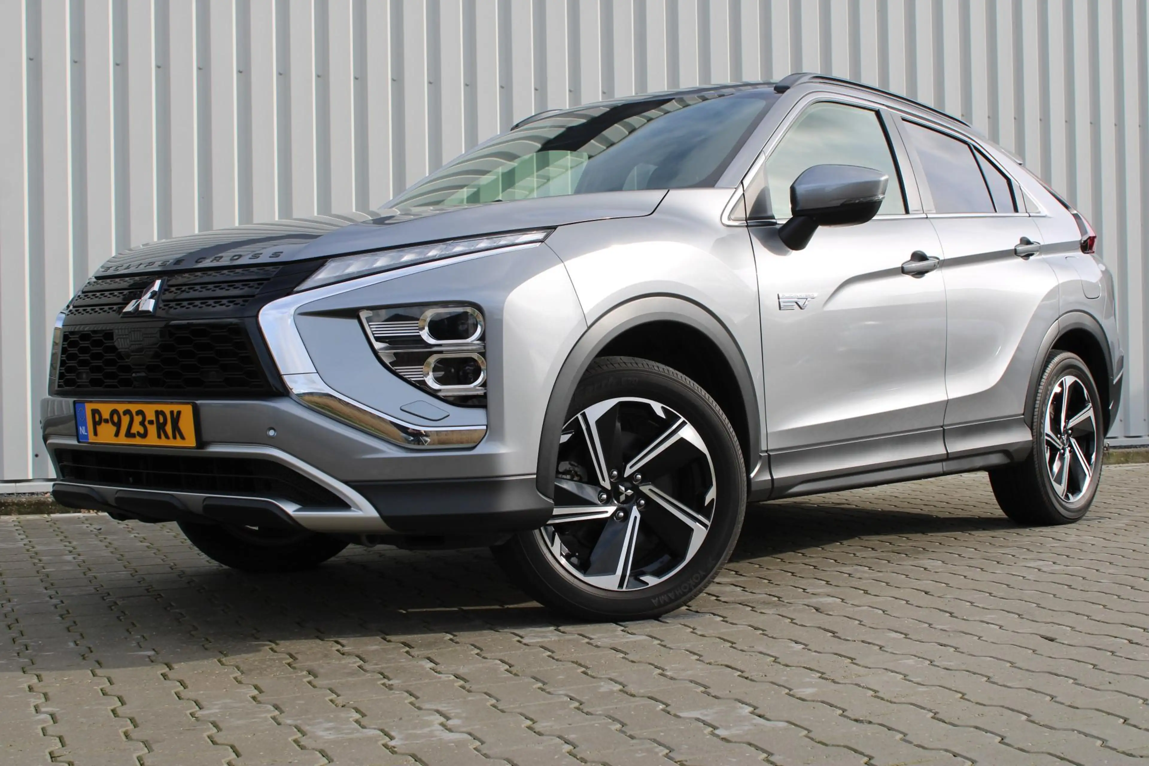 Mitsubishi Eclipse Cross 2.4 PHEV Intense+ | Incl. 12 maanden garantie | Tr — photo 4