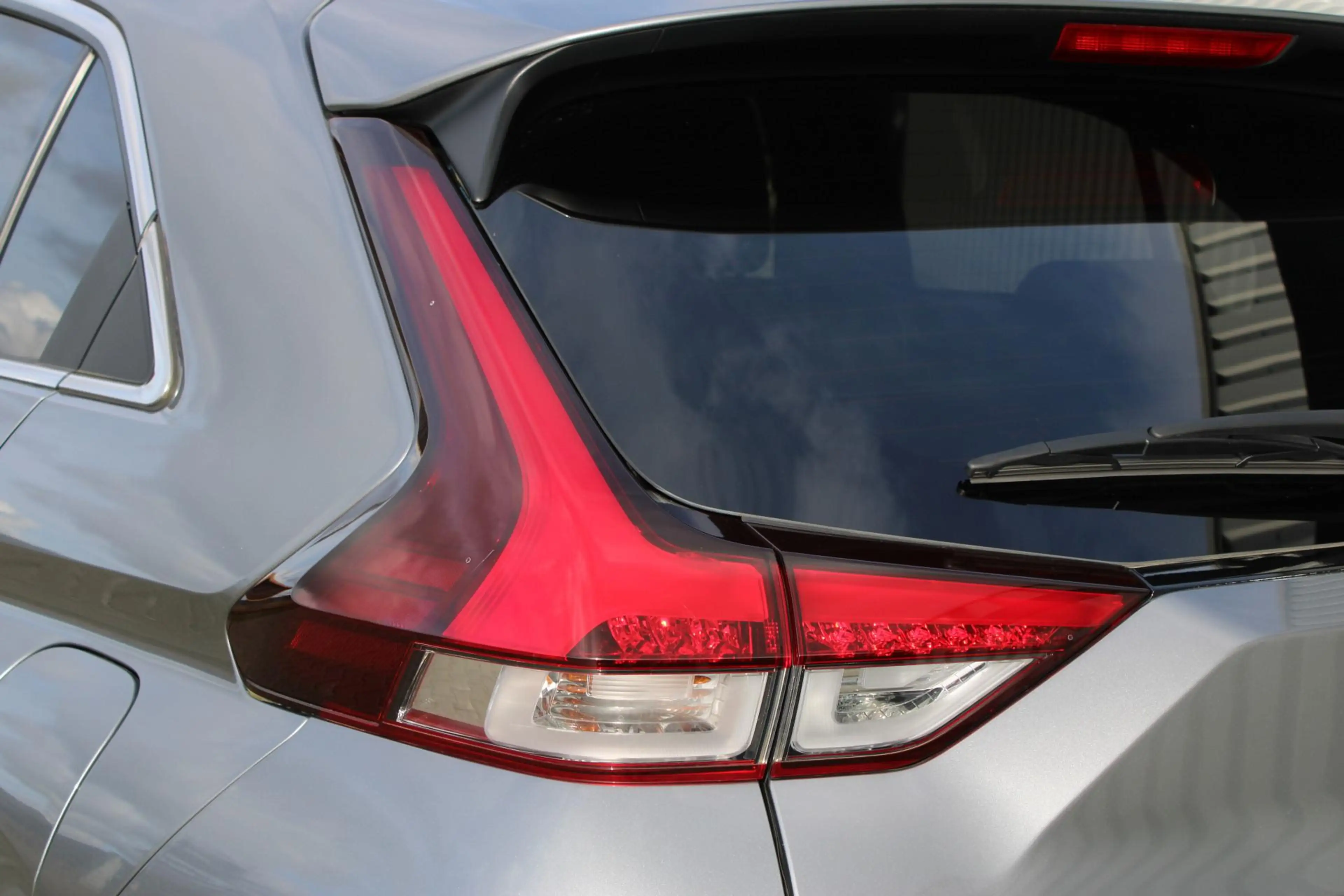 Mitsubishi Eclipse Cross 2.4 PHEV Intense+ | Incl. 12 maanden garantie | Tr — photo 12