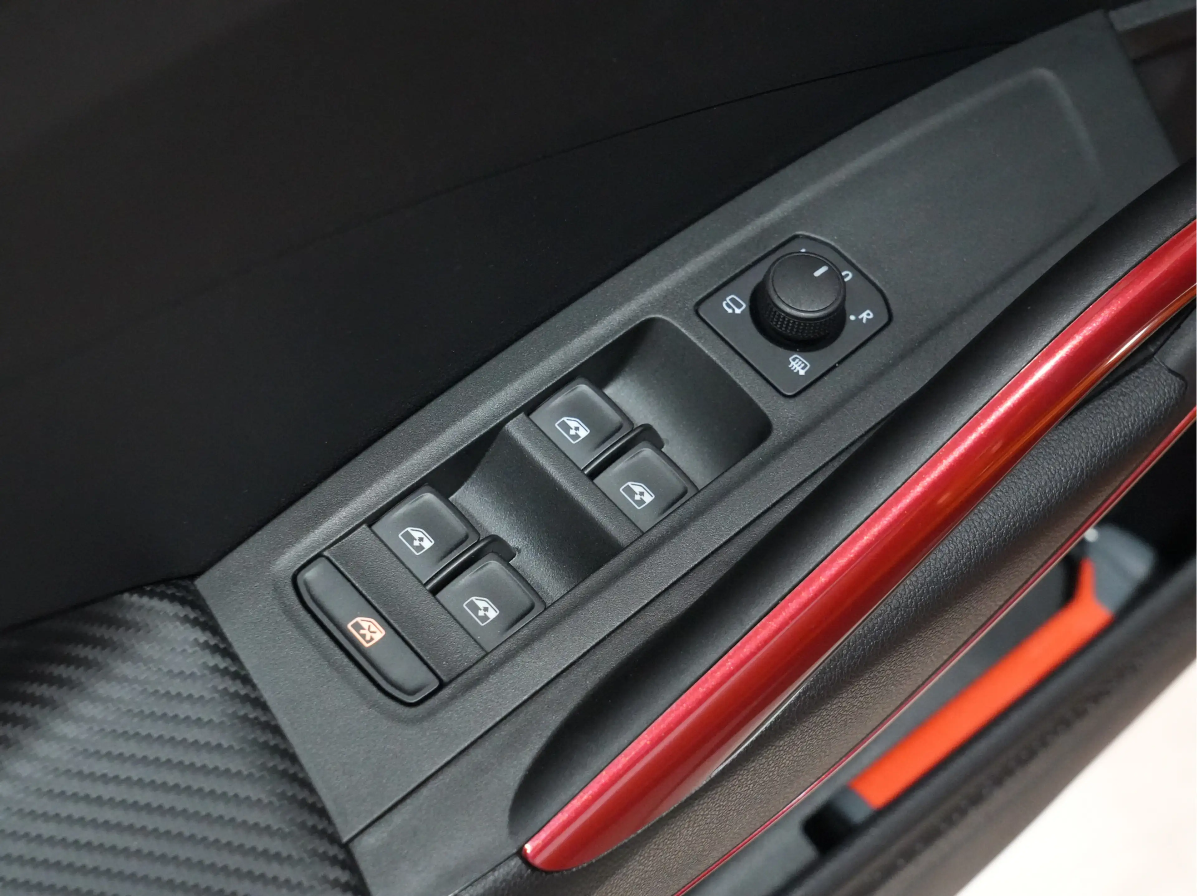 Skoda Fabia 1.0 95pk TSI Monte Carlo Navigatie via App Cruise — photo 9