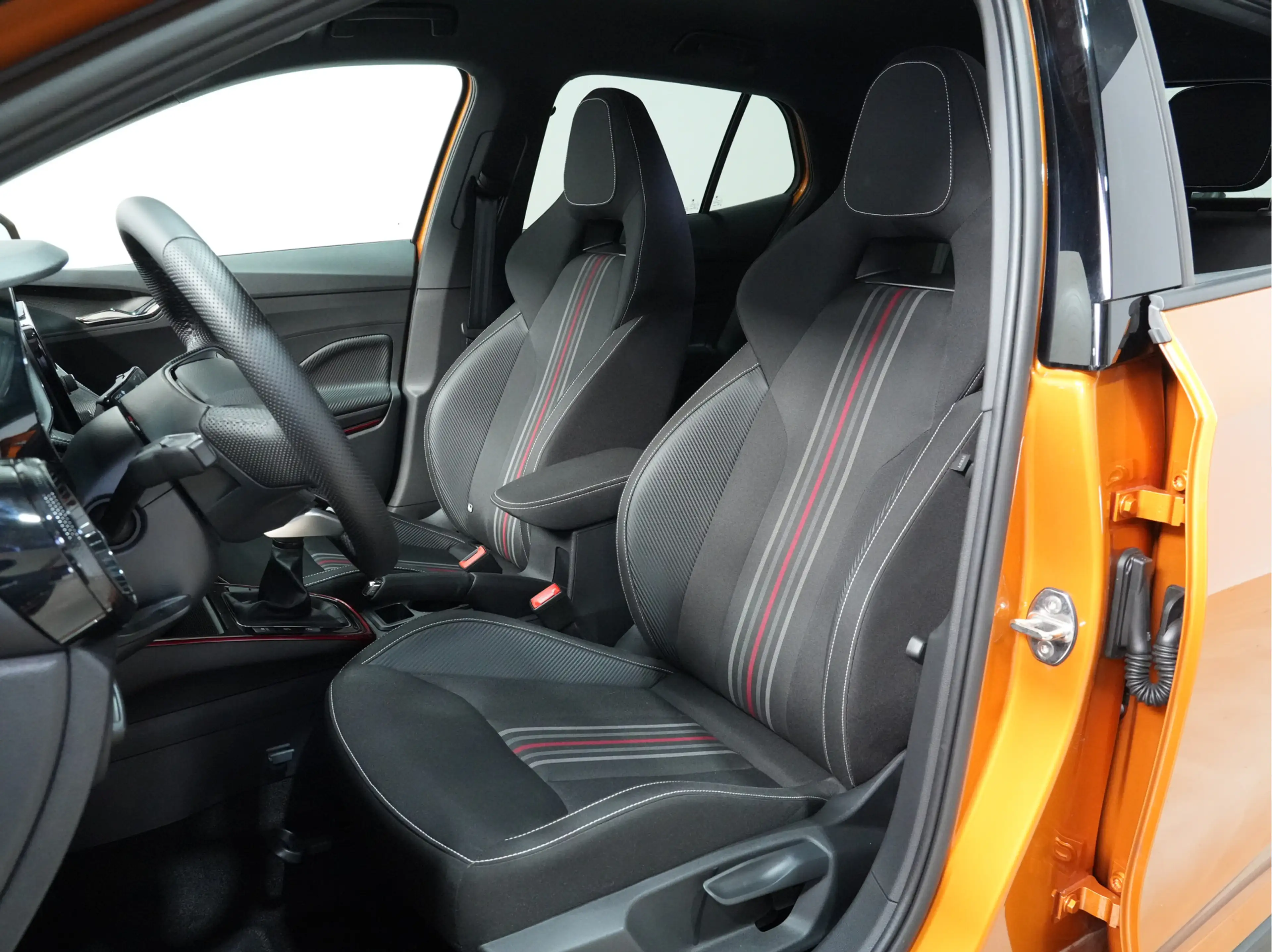 Skoda Fabia 1.0 95pk TSI Monte Carlo Navigatie via App Cruise — photo 10