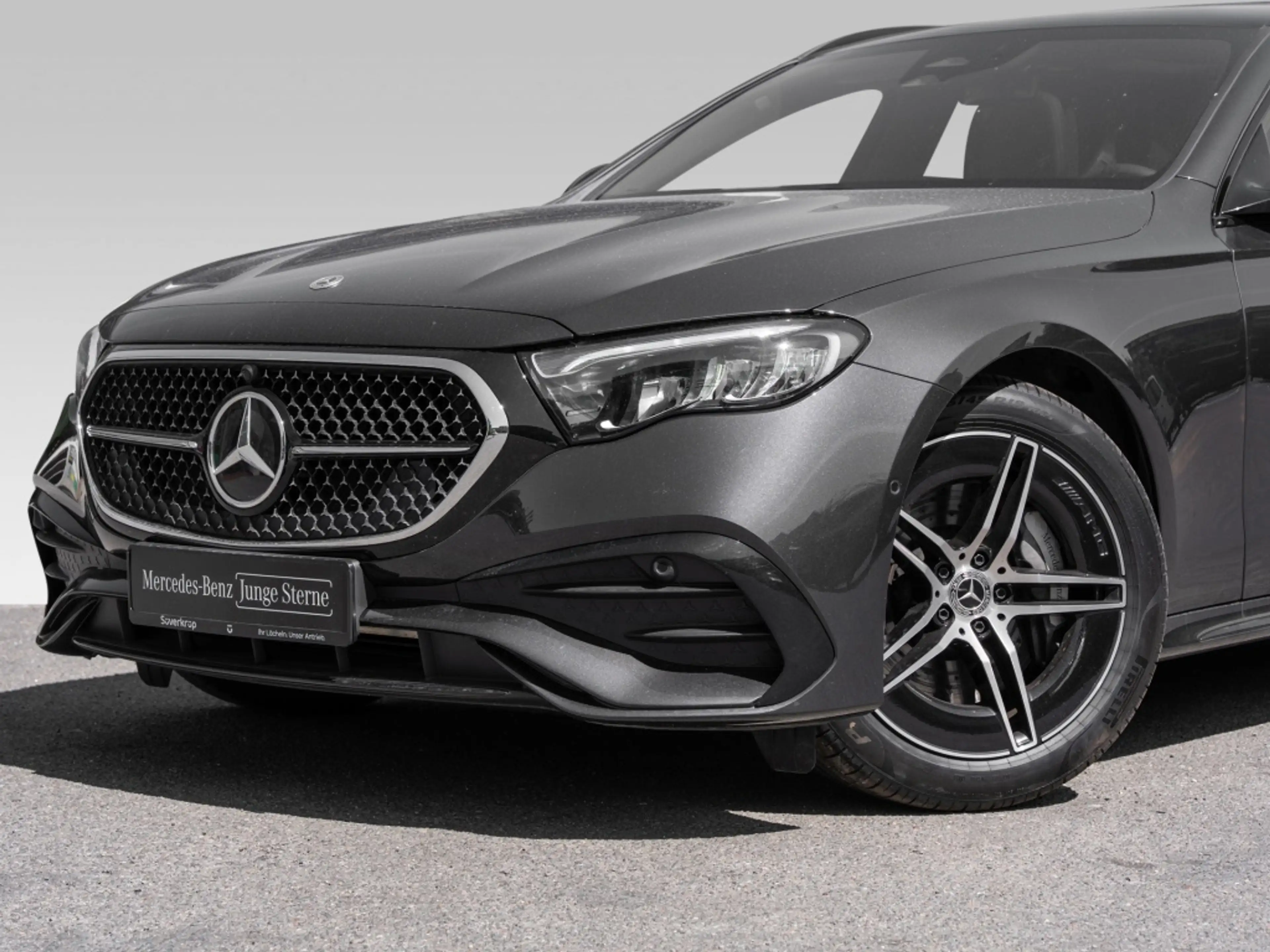 Mercedes-Benz E 200 T , AMG NIGHT AHK DISTR KAMERA PANO SPUR — photo 5