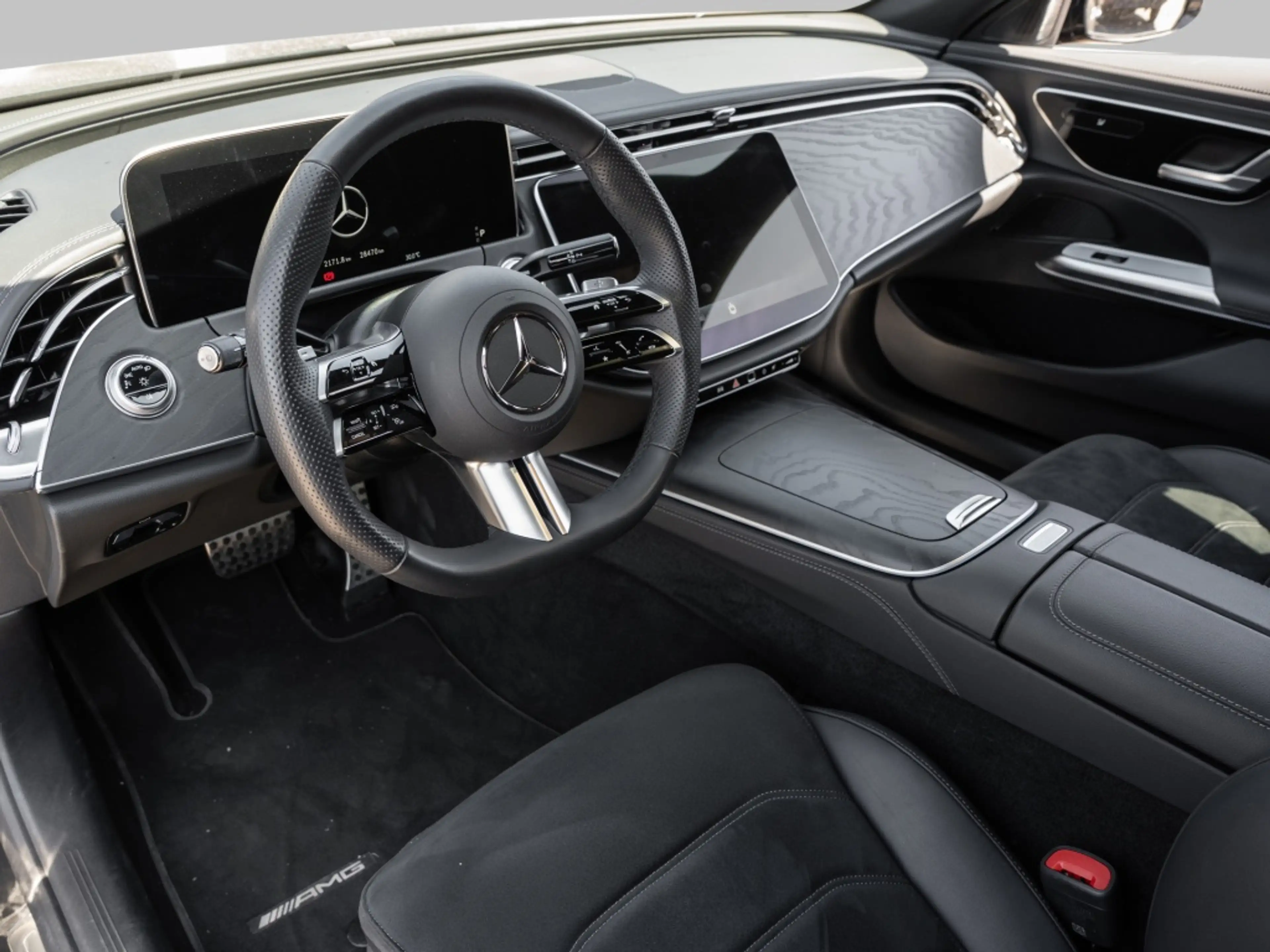 Mercedes-Benz E 200 T , AMG NIGHT AHK DISTR KAMERA PANO SPUR — photo 8